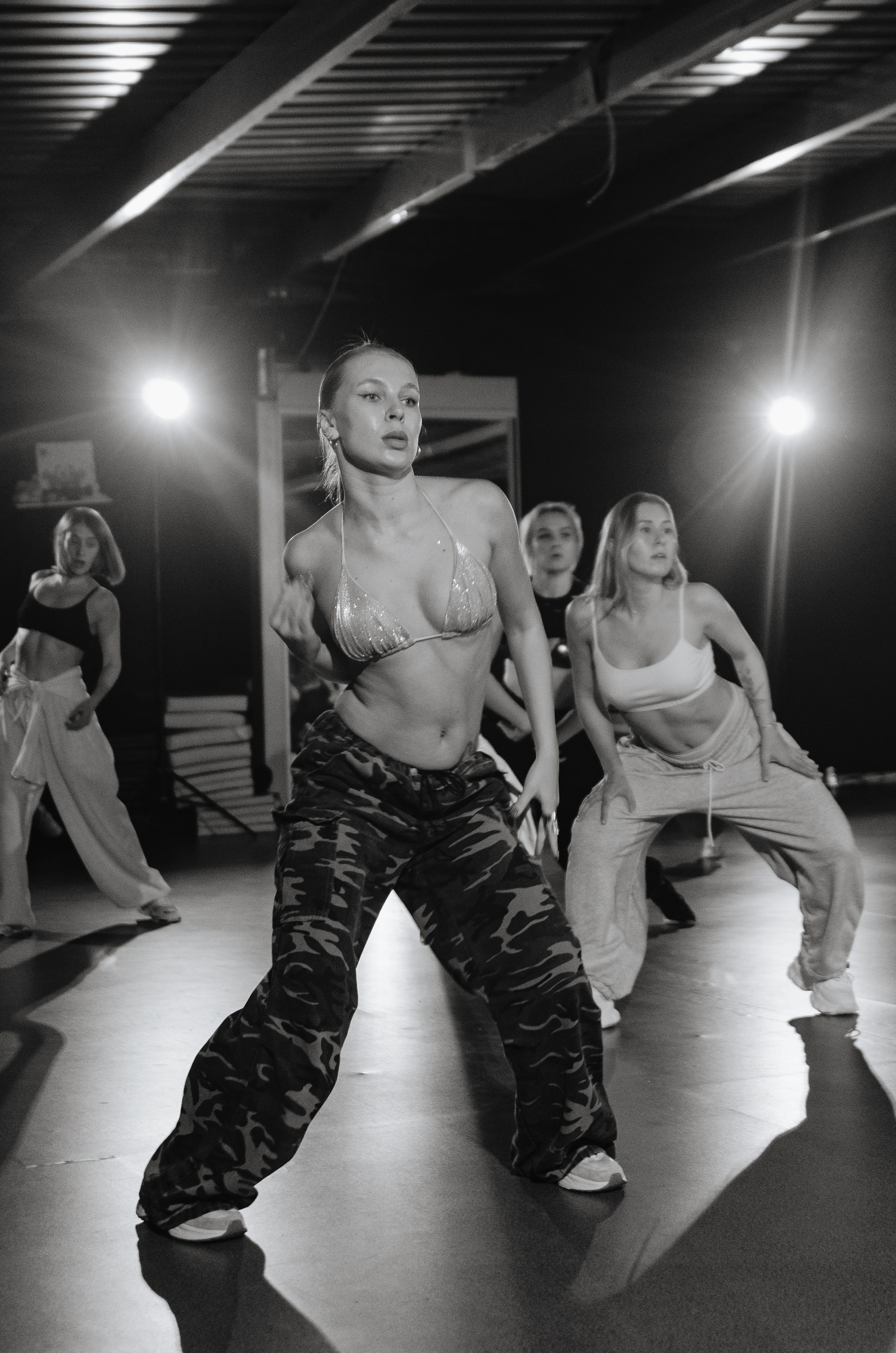 Мастер-классы по High Heels/Girly hip-hop от Оксаны ATTA. Денисова Аля — фотограф для парных съемок и индивидуальных историй в Барнауле