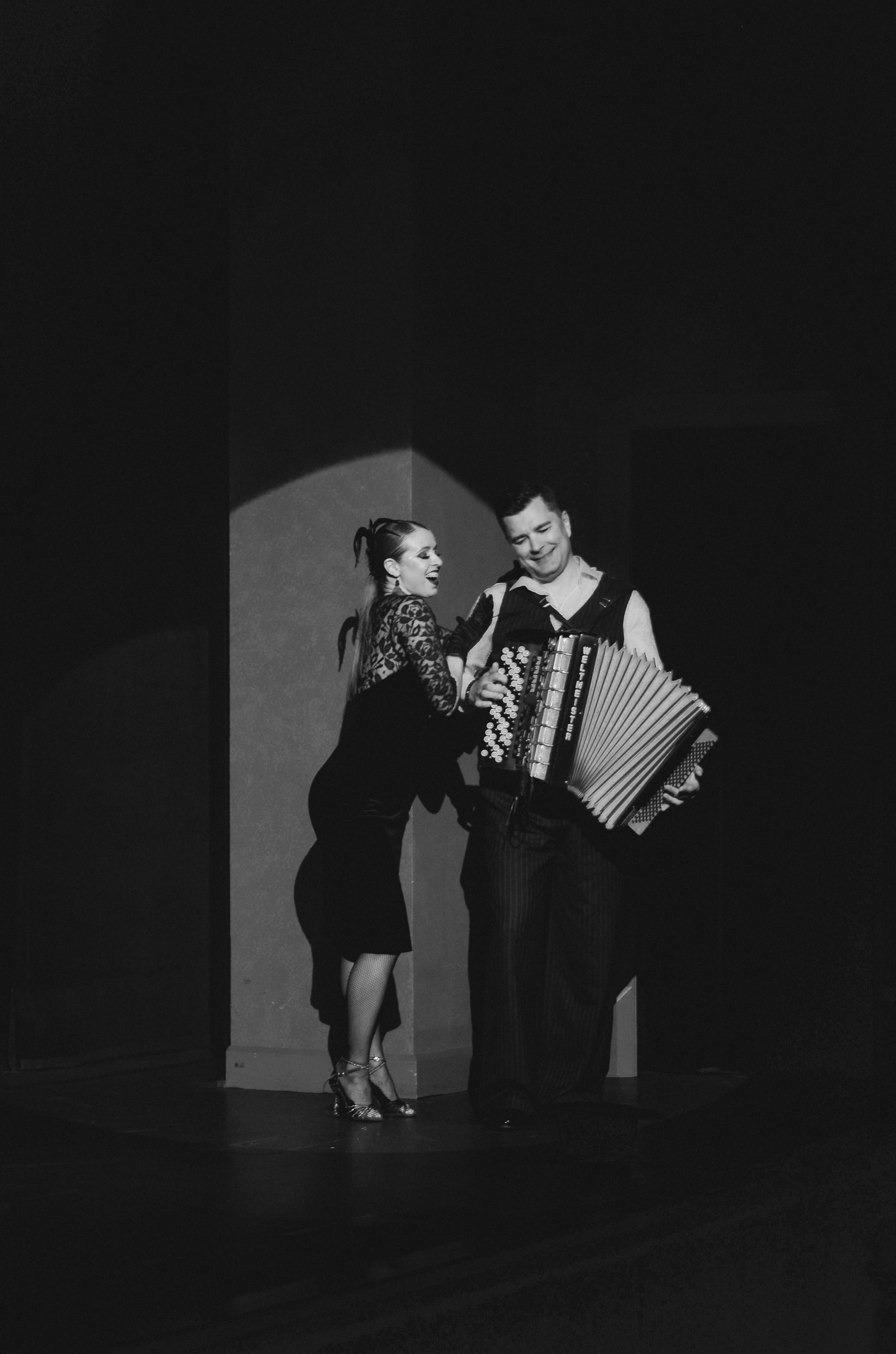 Фоторепортаж танцевального мероприятия. Денисова Аля — фотограф для парных съемок и индивидуальных историй в Барнауле