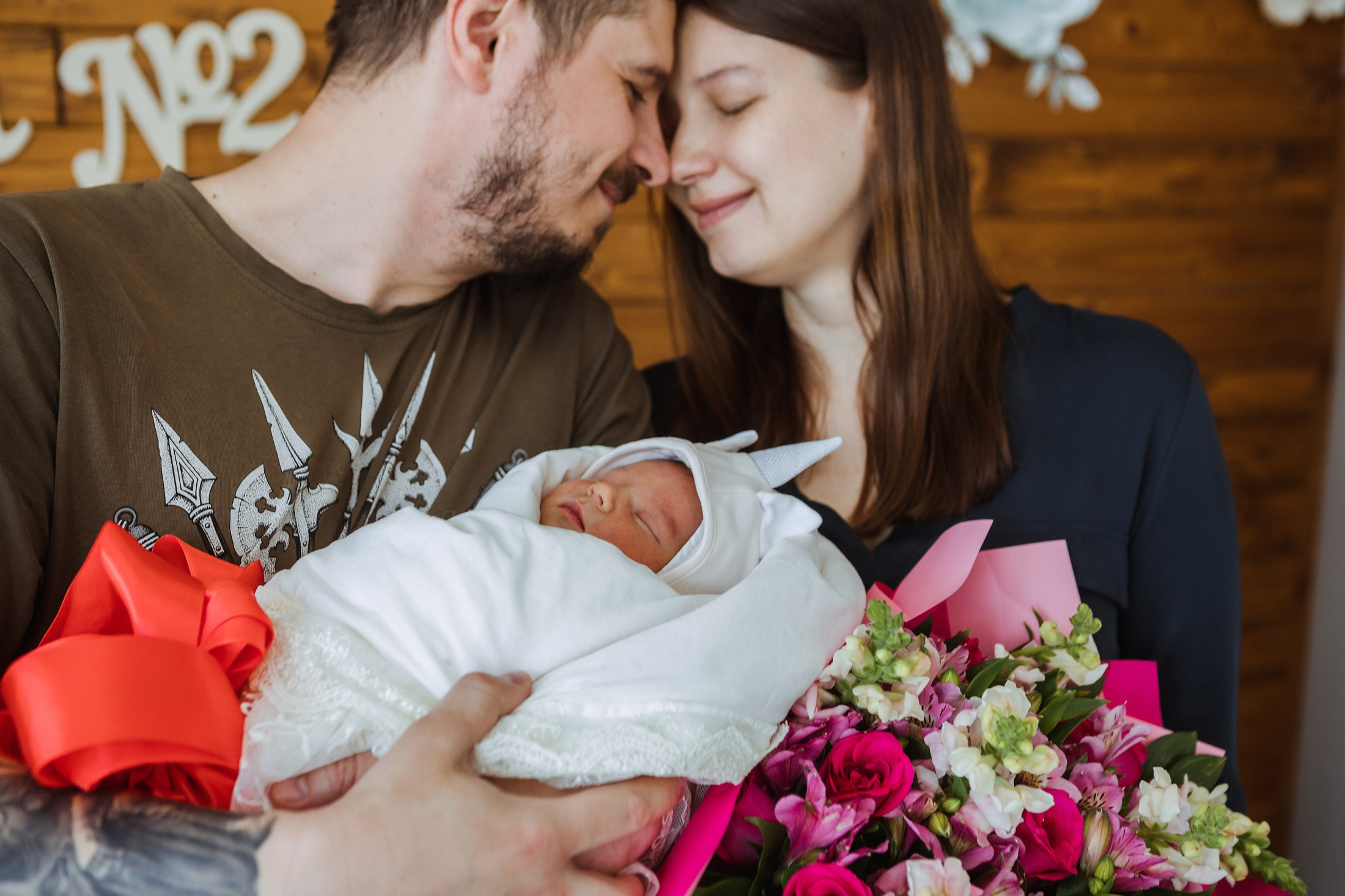 Выписка из Центрального роддома № 2. Фотографы в городе Волгограде — Людмила Агеева и Алексей Околелов