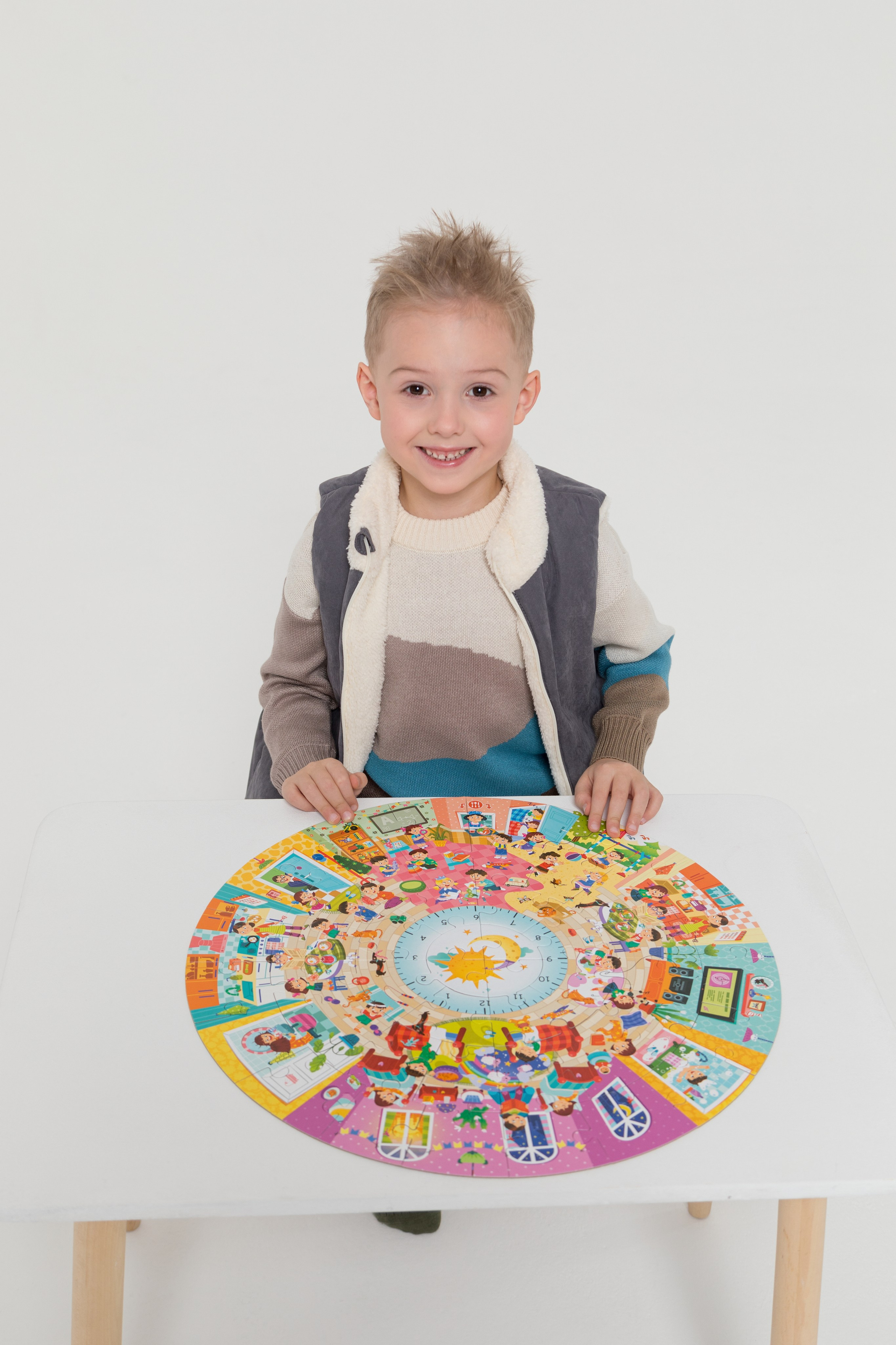 Имиджевая и каталожная съёмка для бренда детских пазлов. Детский и контент фотограф Надя Волкова Санкт-Петербург