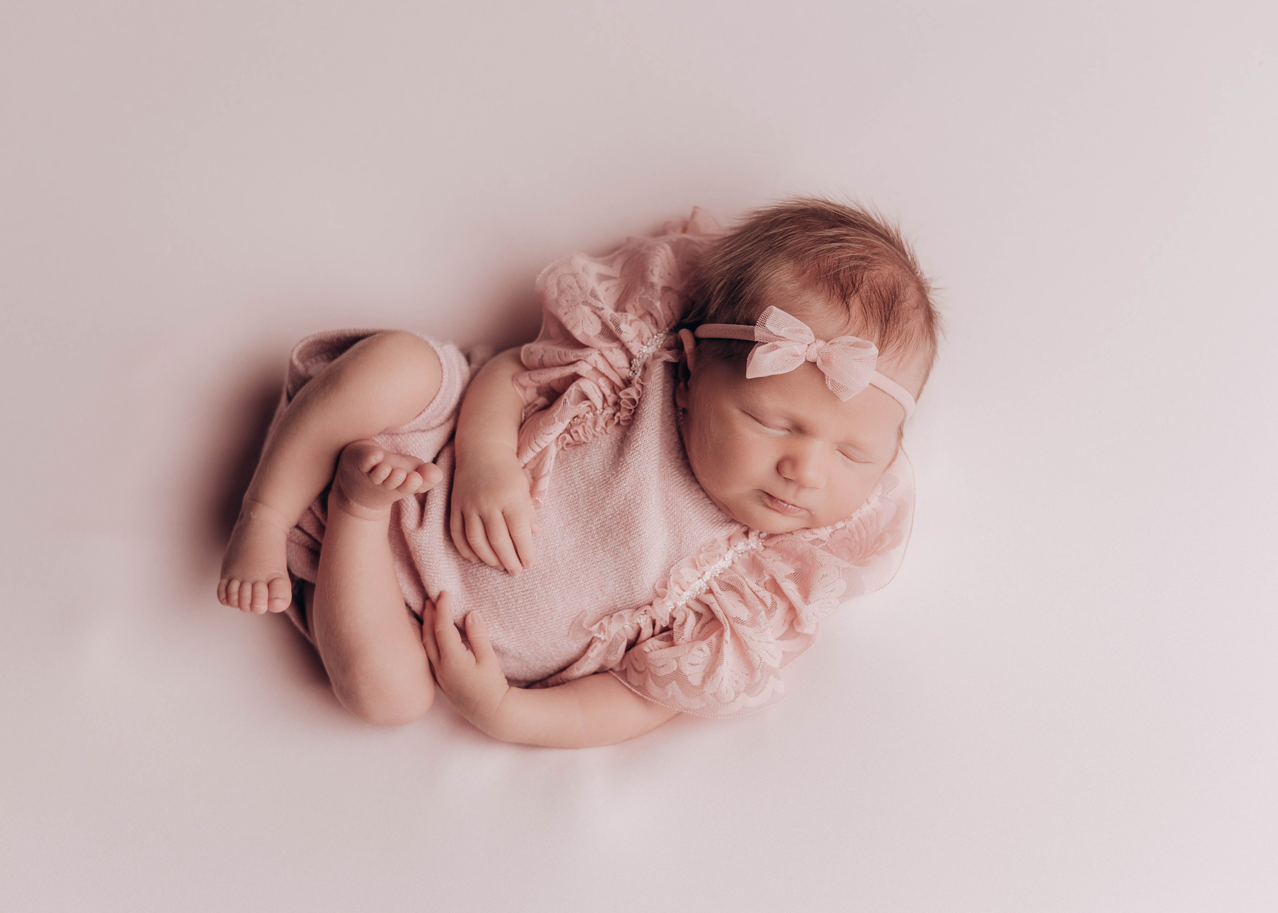 НОВОРОЖДЕННЫЕ МАЛЫШИ. Фотосессия новорожденных в Москве и Московской области