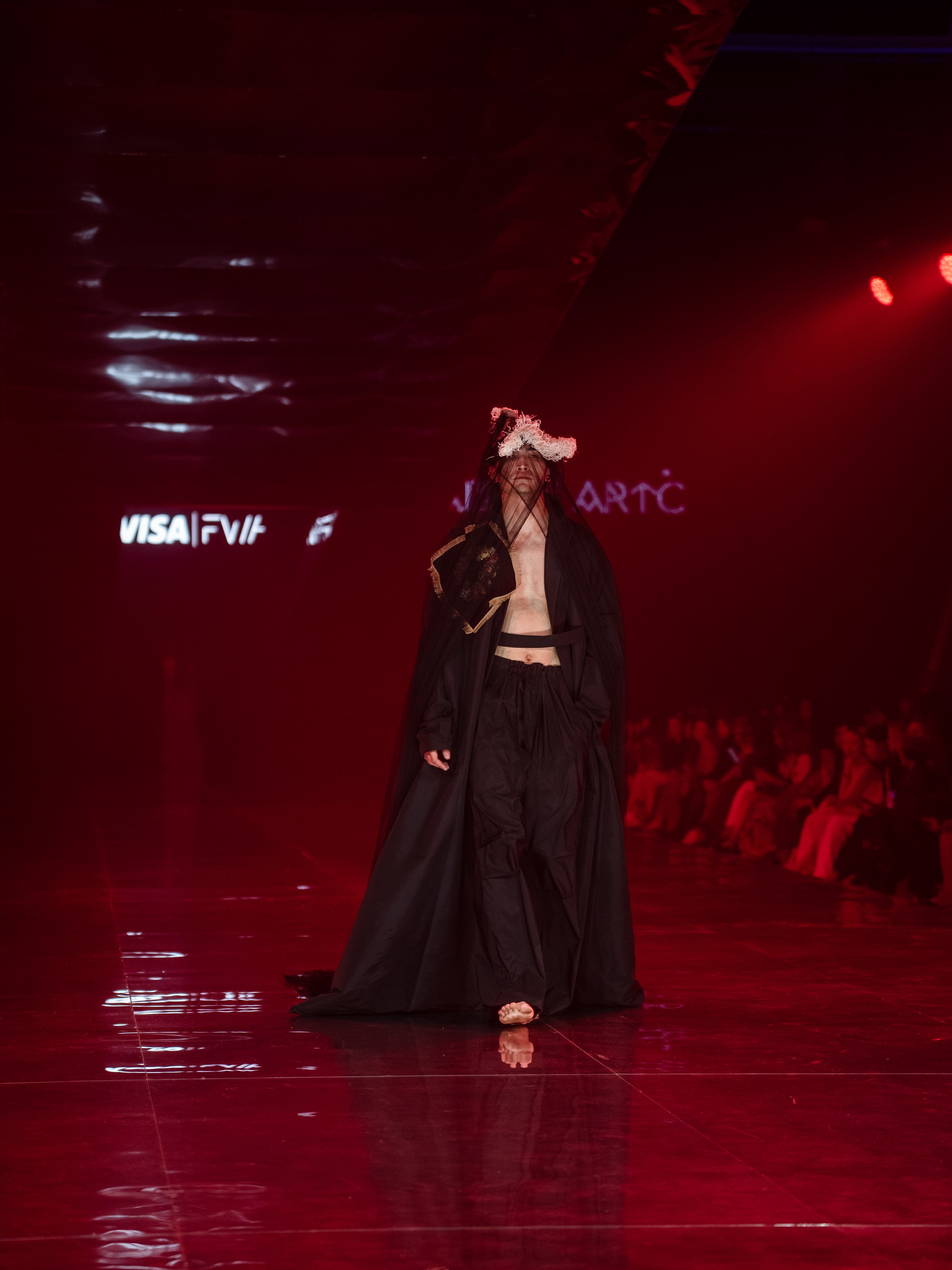 Visa Fashion week Maison Artc. Сайт Алматинского НЮ АРТ, будуар и фэшн фотографа Дениса Карпенко