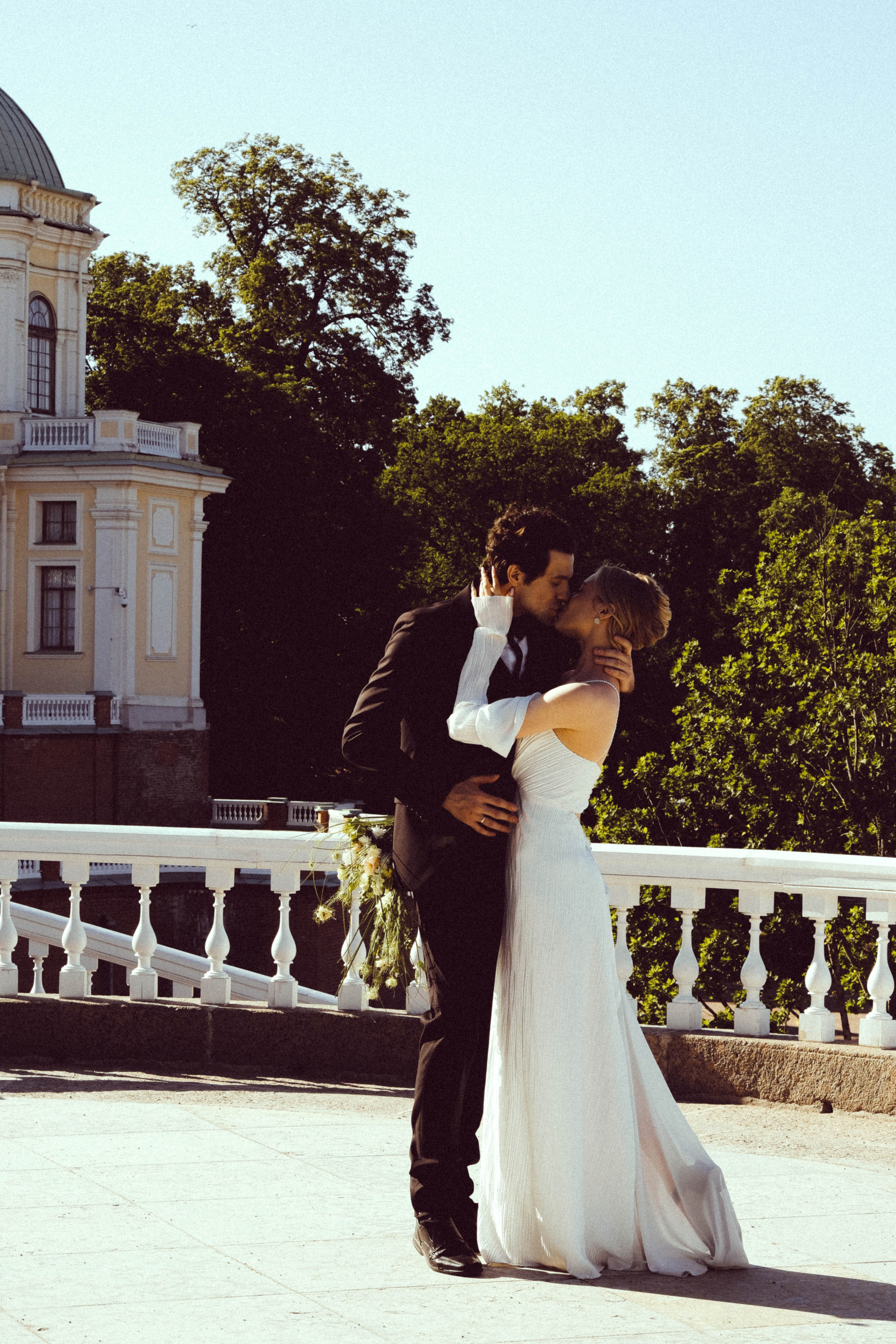 СВАДЕБНАЯ СЬЕМКА В ПАРКЕ ОРАНИЕНБАУМ. Профессиональный фотограф, Санкт-Петербург — Виктория Богомолова