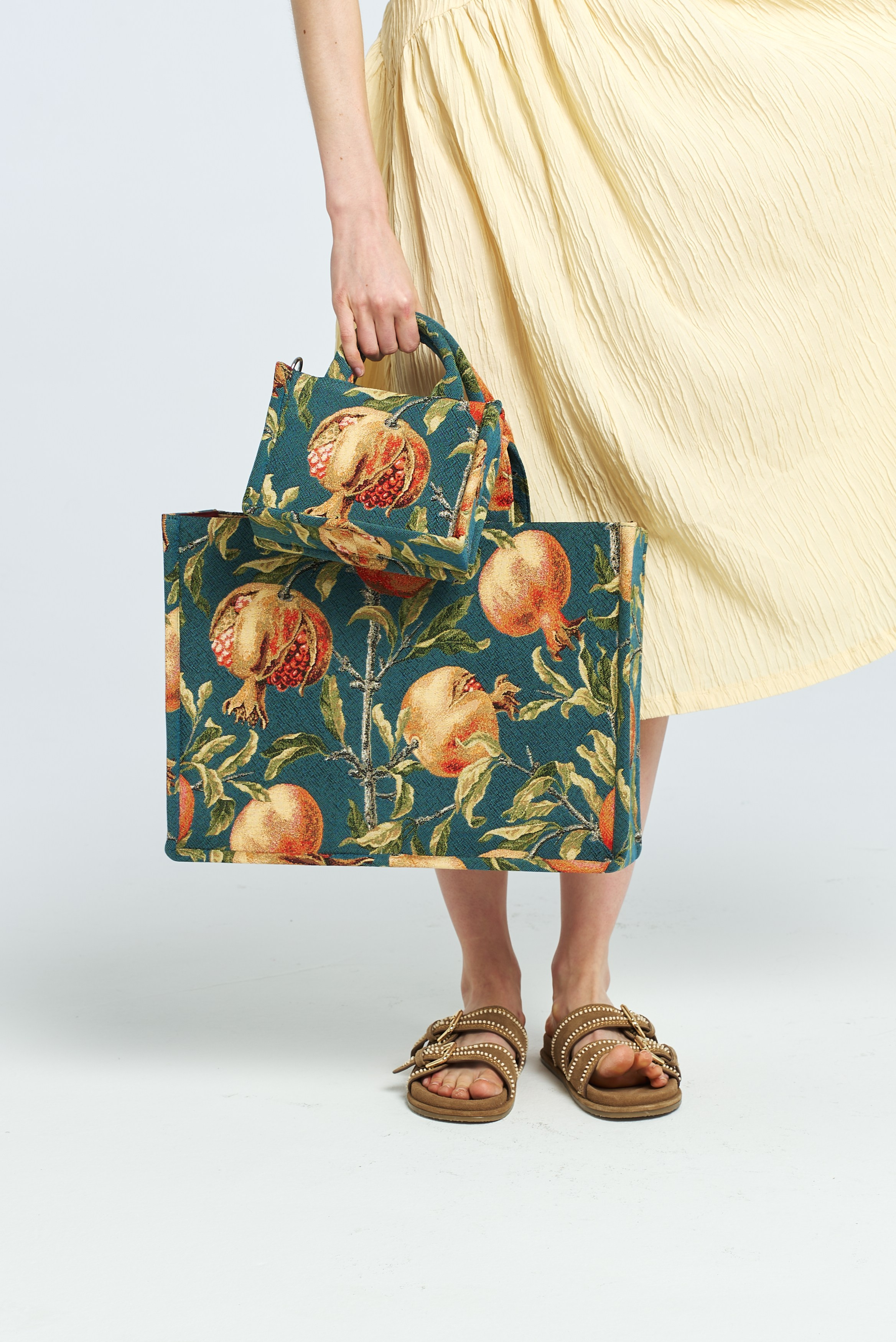 Каталог сумки. Фото и видео для брендов и бизнеса