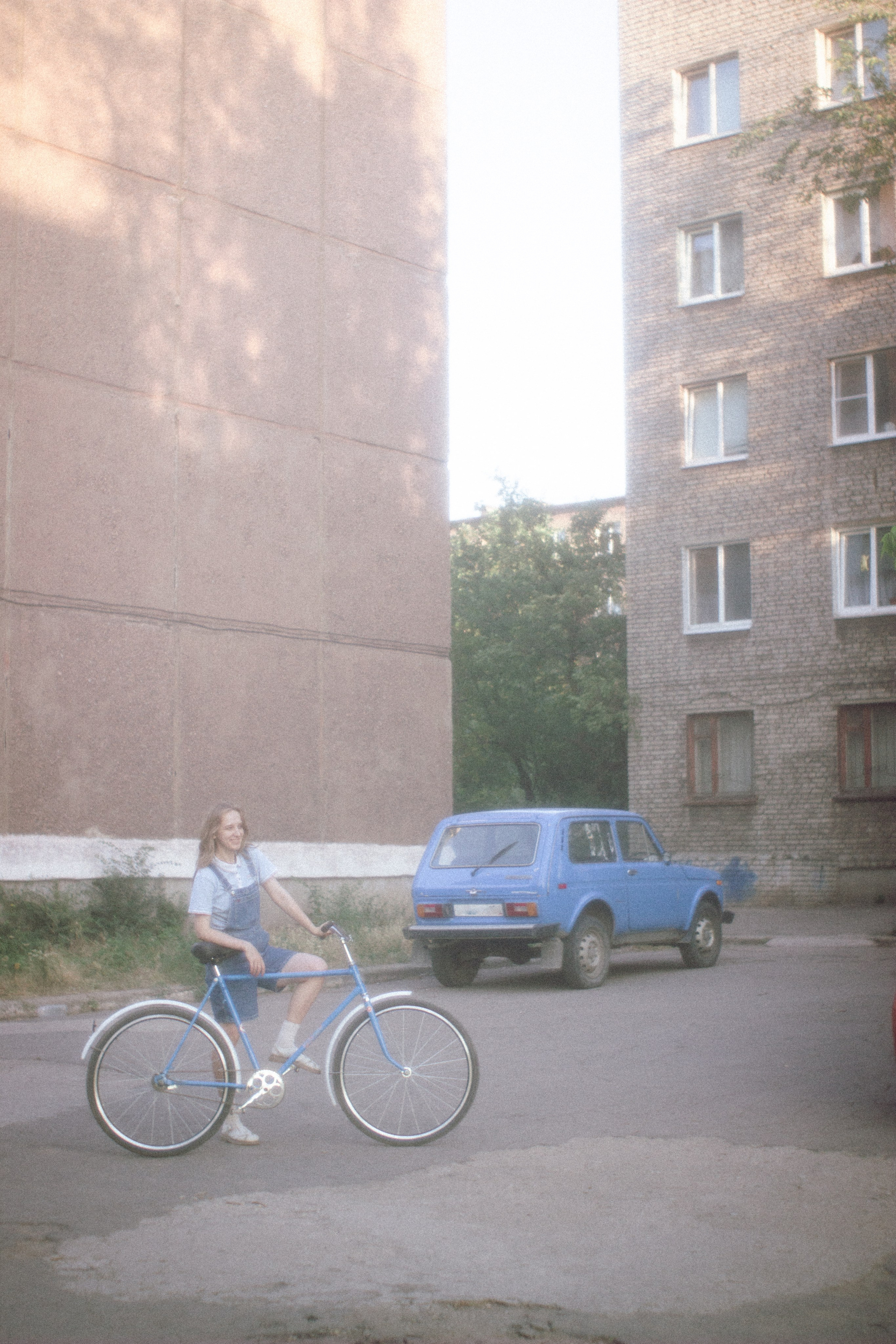 Двухколесный друг. • Фотограф Александра Светозар Алчевск •