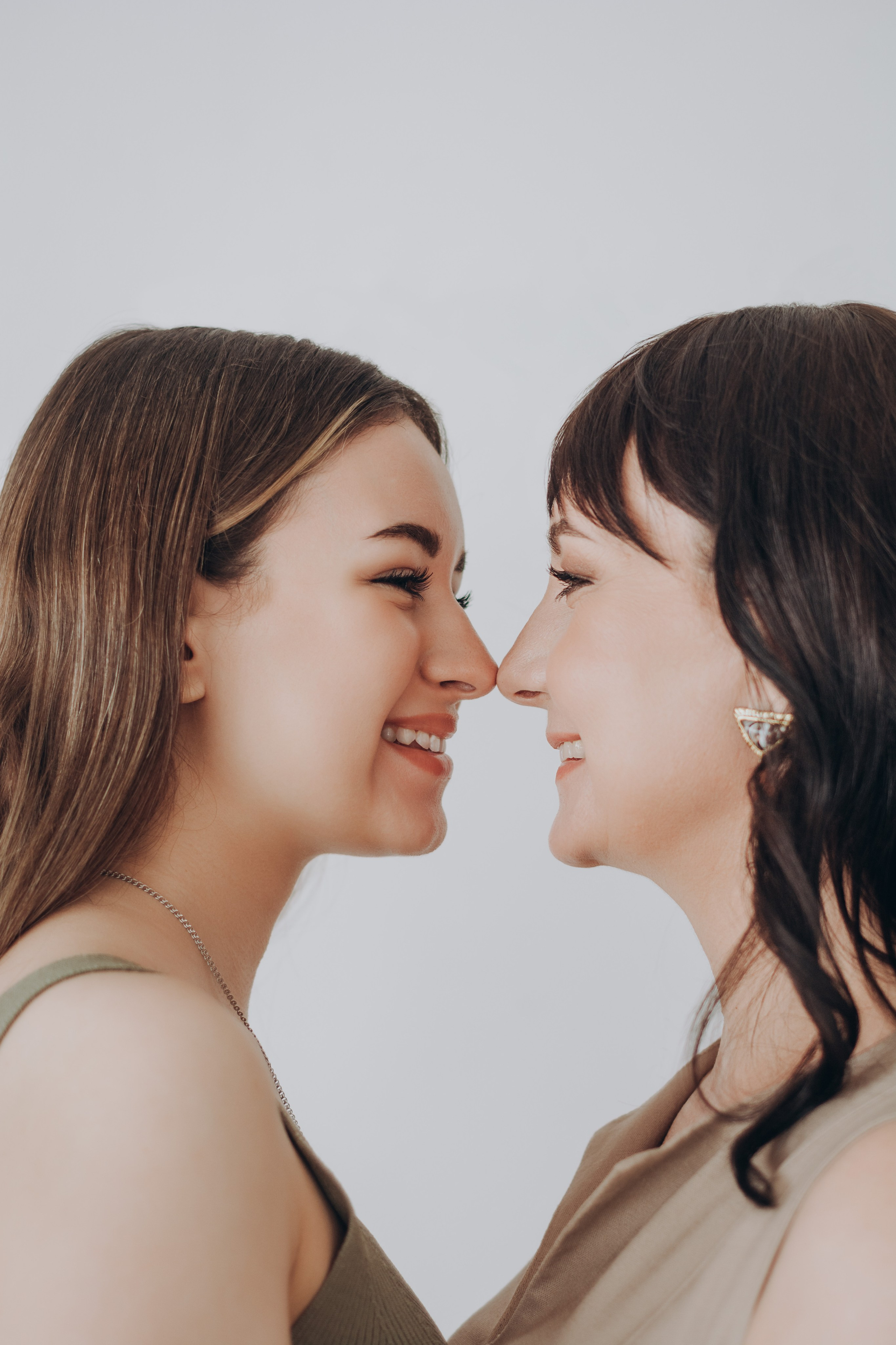 Фотосессия мама и взрослая дочь. Семейный и детский фотограф Кущ Наташа