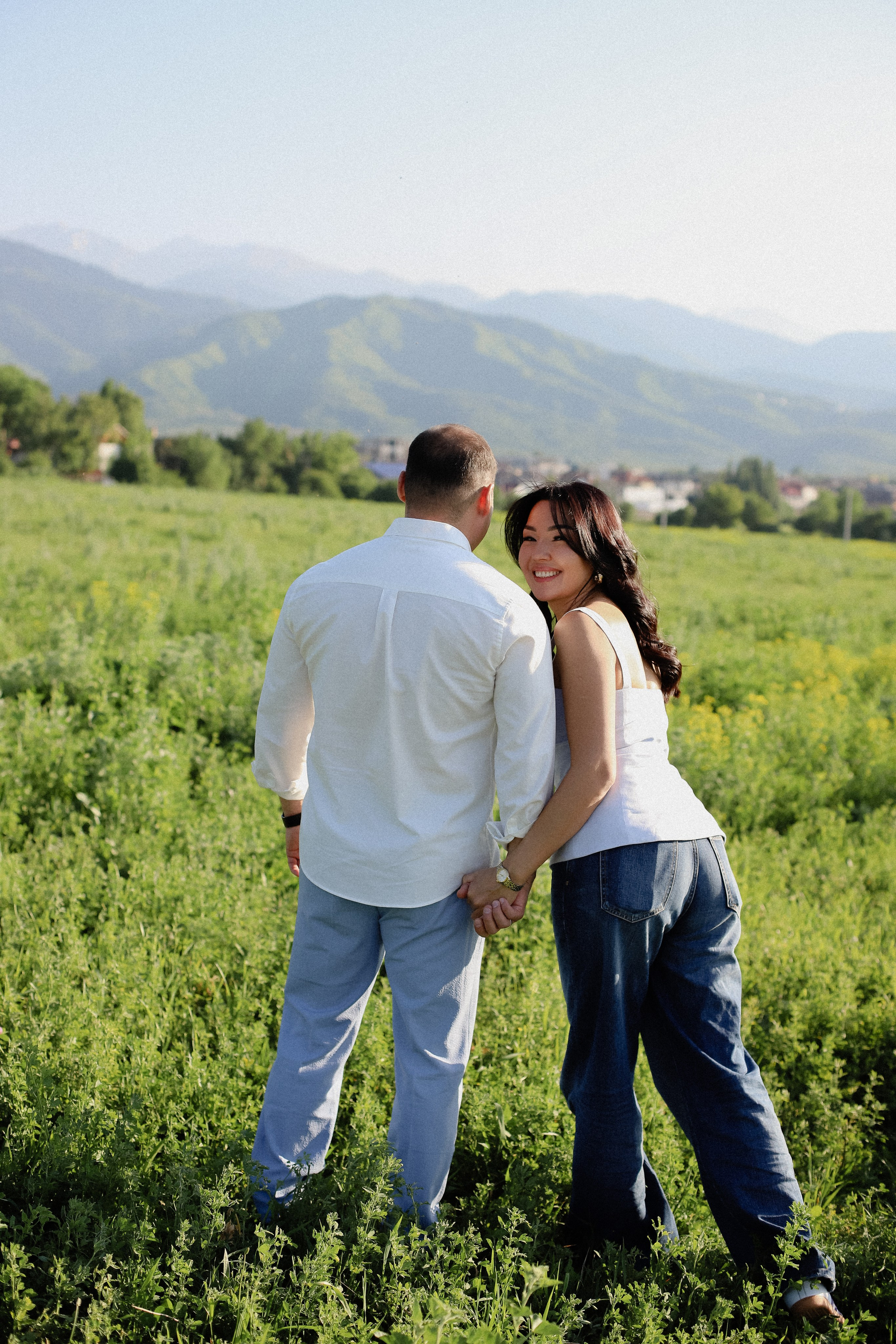Поле на закате. Фотограф в Алматы и Москве Даша Пушкина