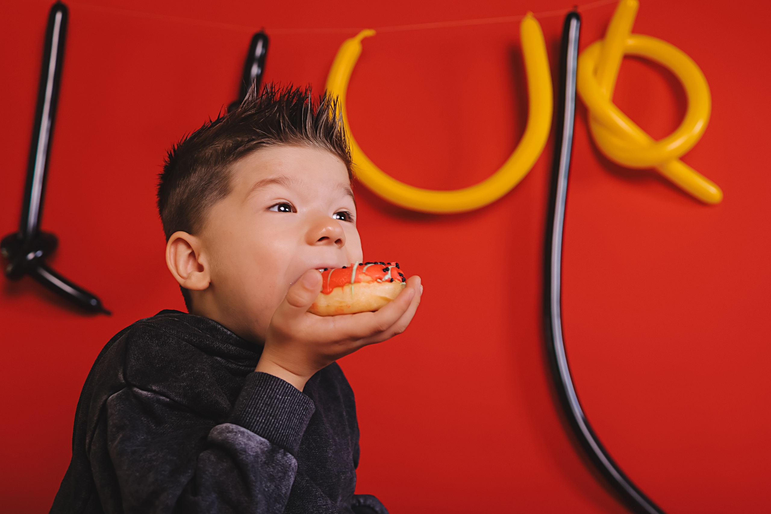 Фотопроект ЯРКИЕ. Семейный фотограф Тюмень, фотограф на роды Салмина Мария