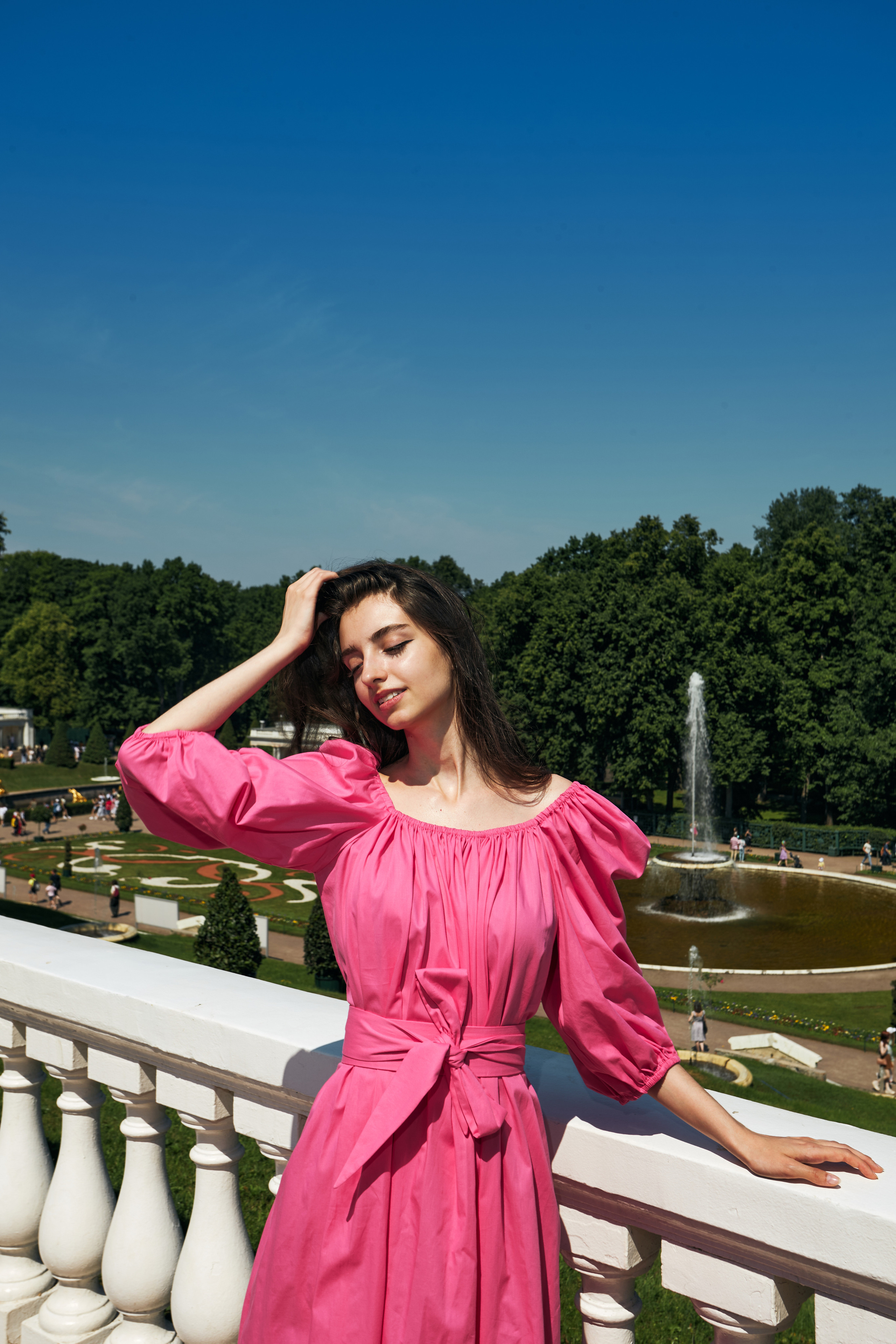 День в Петергофе. Одежда из Санкт-Петербурга СИНИОКО