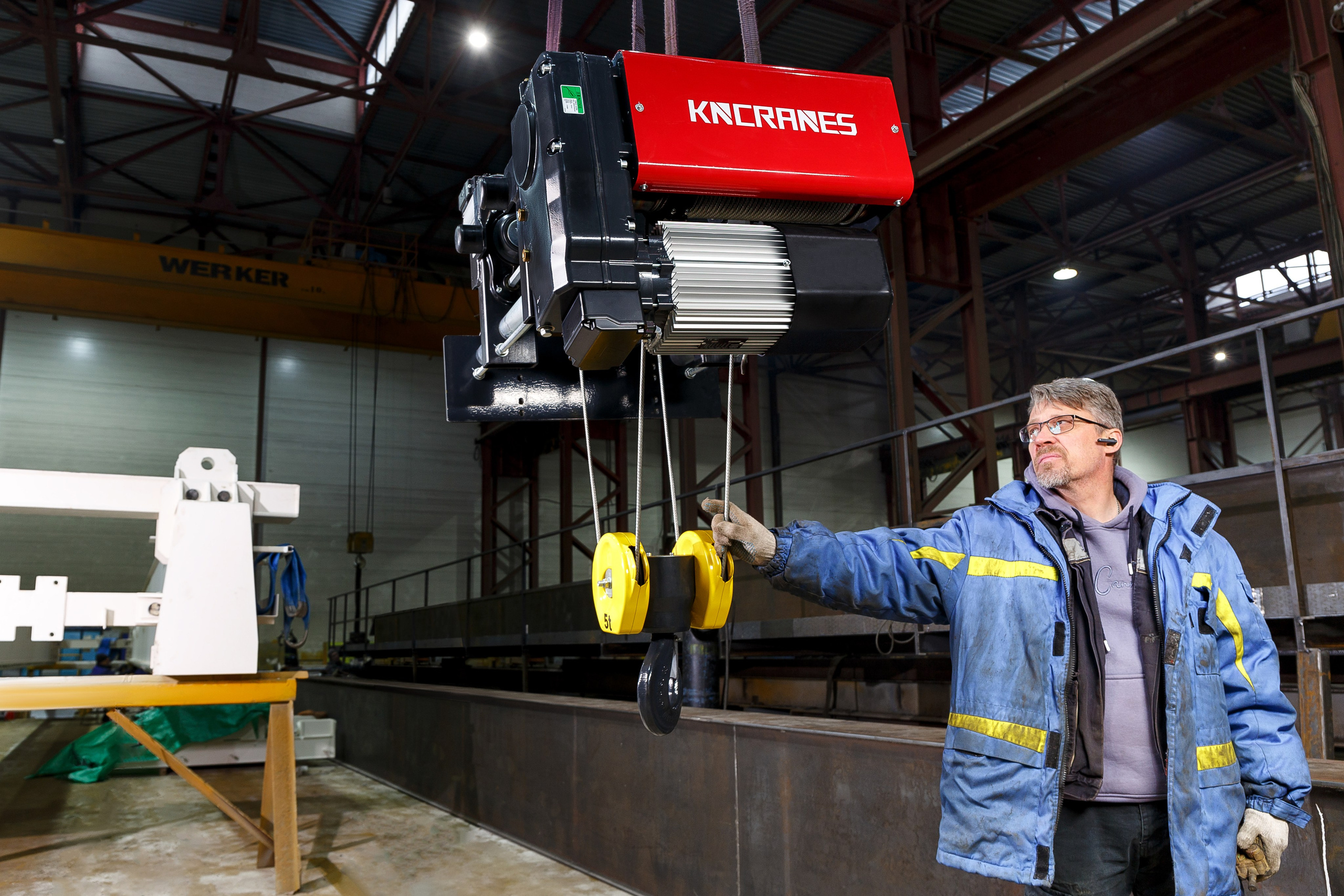 Промышленная фотосессия завода. Промышленный фотограф с Санкт-Петербурге. Фотосъёмка производственных предприятий и заводов. Промышленная фотосъёмка в СПб. Фотограф для предприятий. Профессиональная фотосъёмка с выездом на производство. Фото для контента, сайта, полиграфии и социальных сетей. Фото завода. Фотограф на производство. Фотограф на завод. 