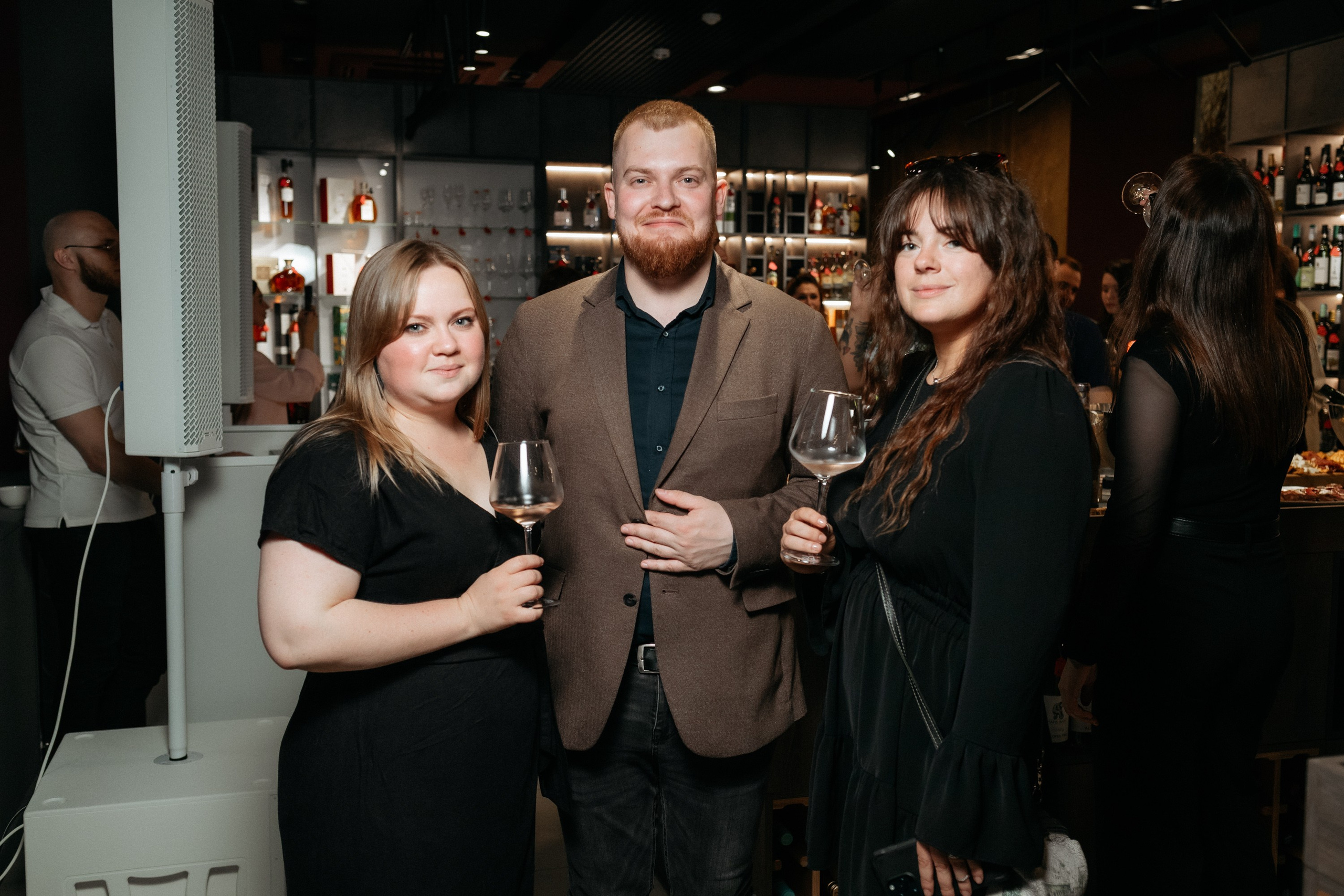 BY SIMPLE ВИНОТЕКА — ОТКРЫТИЕ. СВОИ. ФОТООТЧЕТЫ-СОБЫТИЯ-МЕСТА