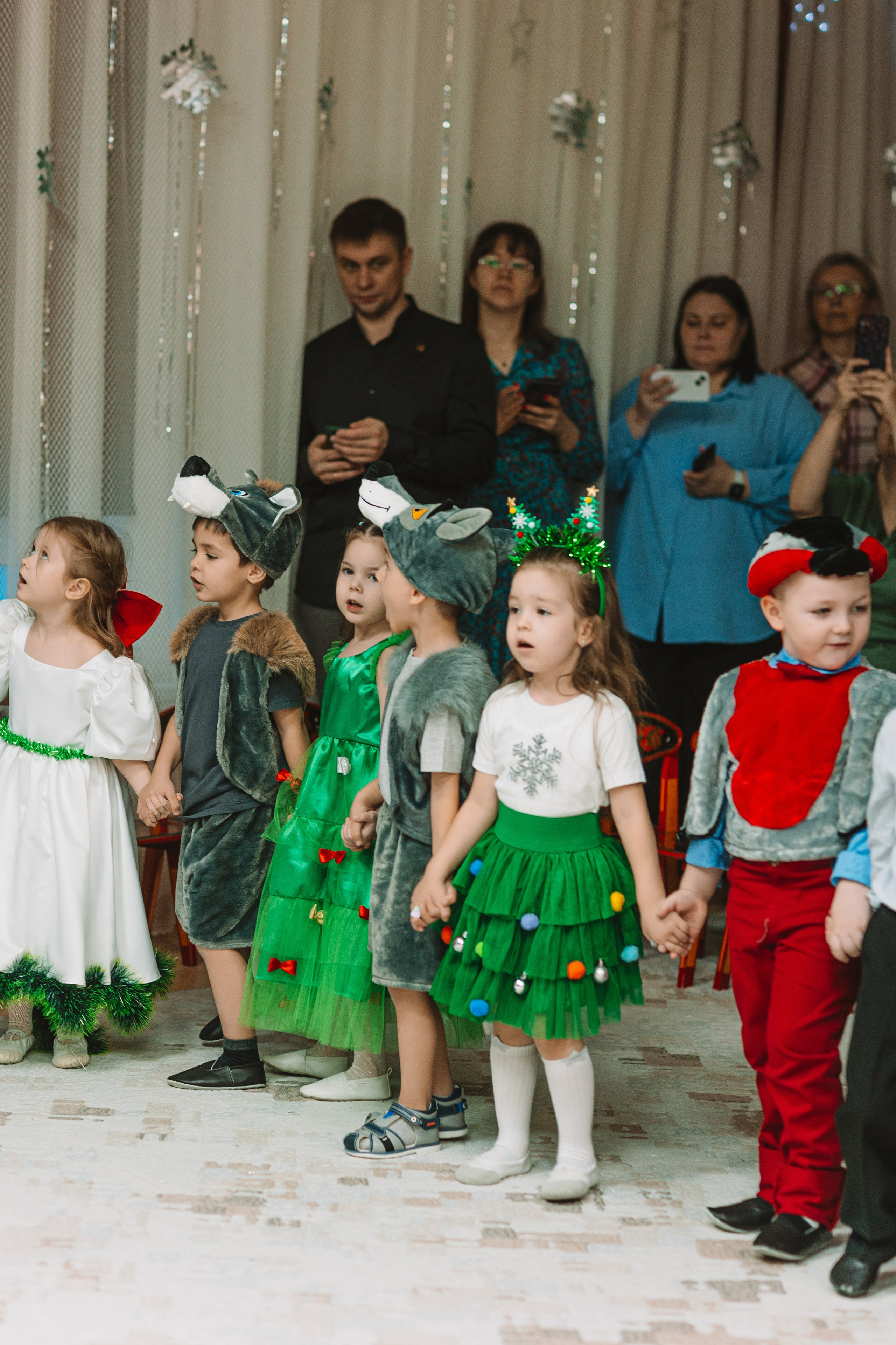 Утренник+портреты. Семейный фотограф Тюмень, фотограф на роды Салмина Мария