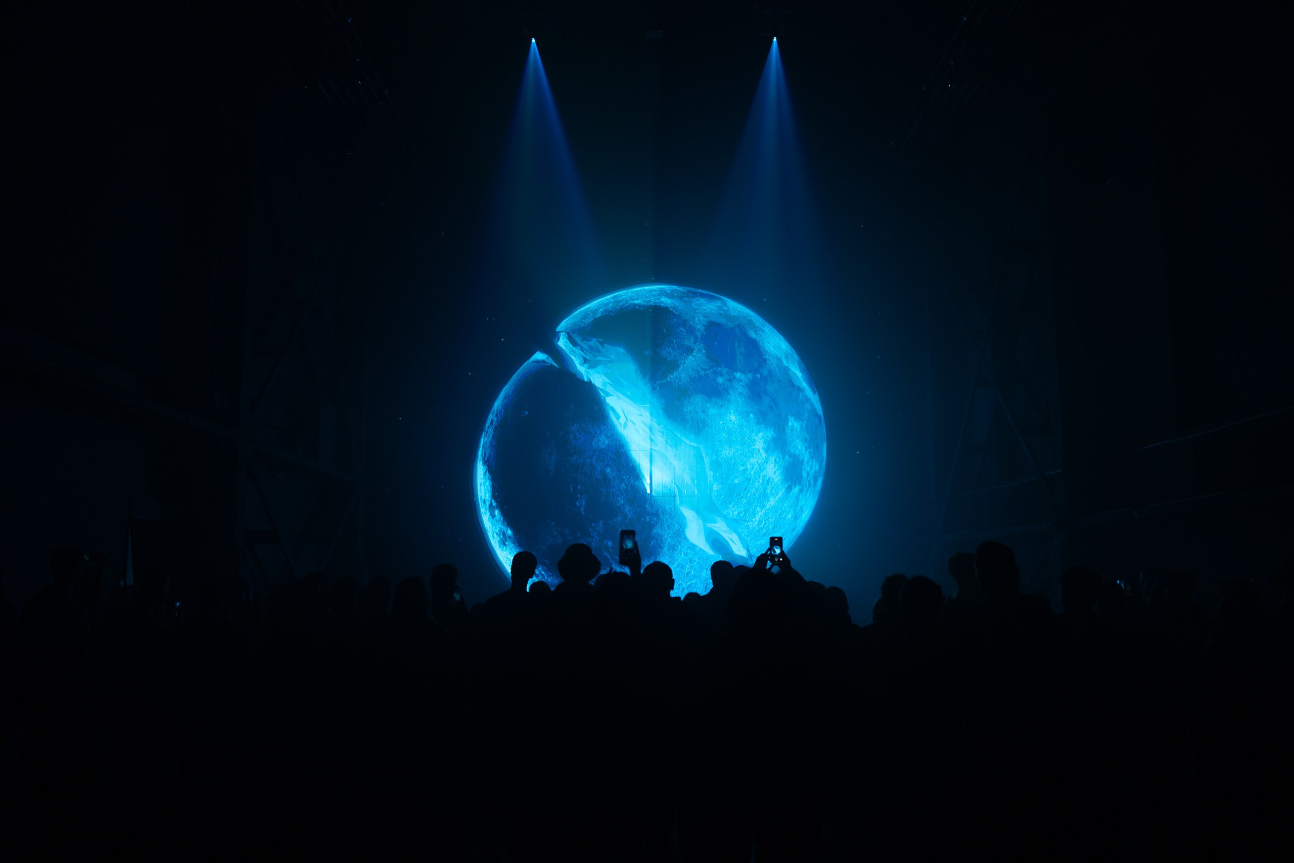 INTERVALS 2025. Sunnyman