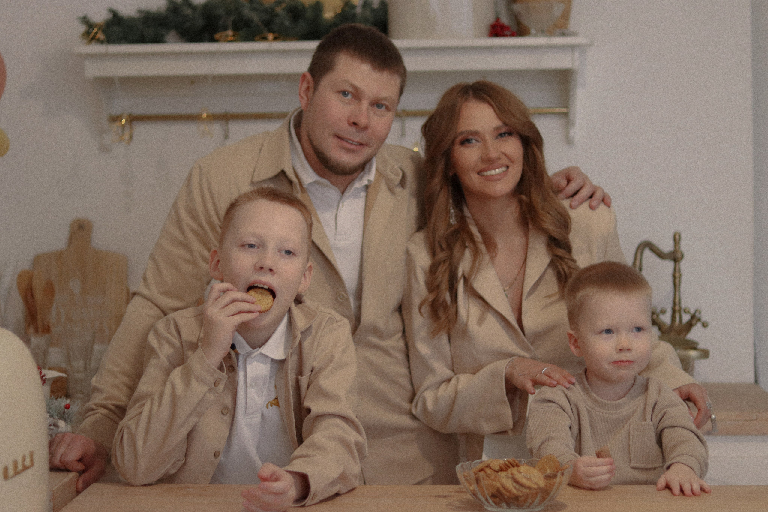 Семья Юли, Жени, Платона и Мирона. Фотограф Самара Лена Мандарин