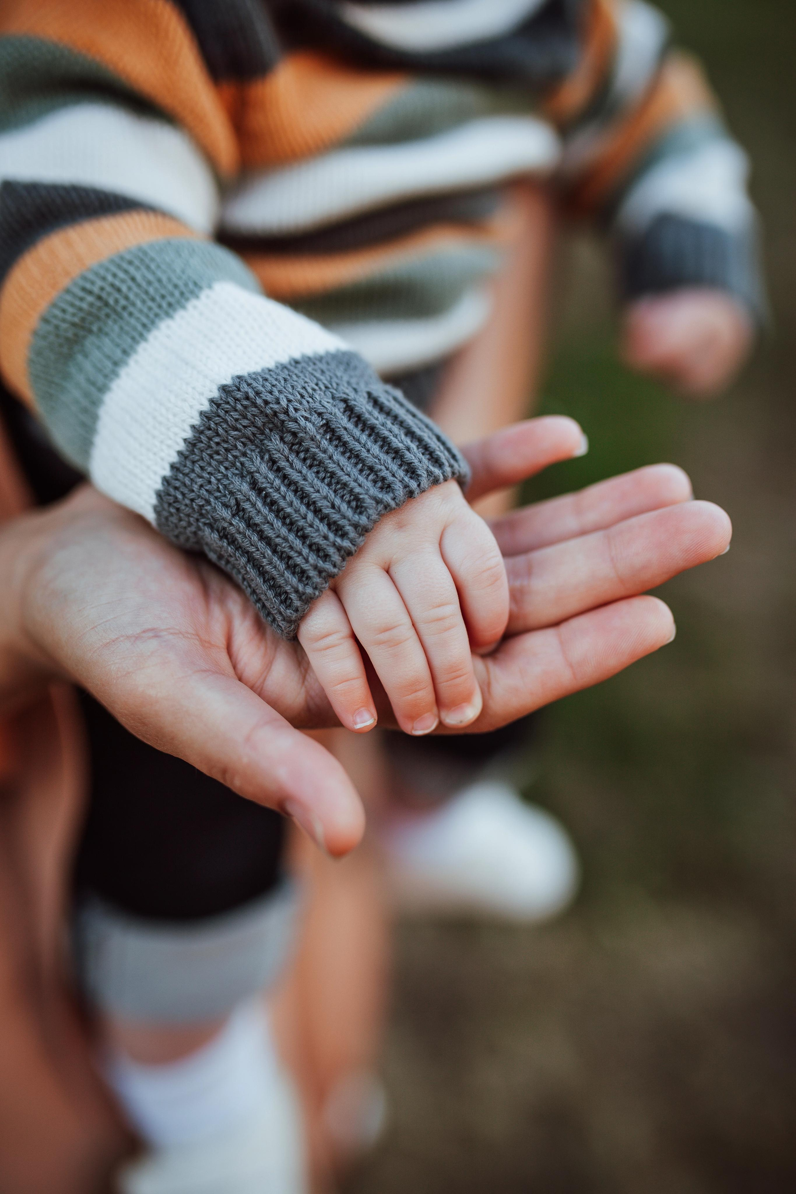 Семейная съёмка в сирени. Семейный Life style фотограф в Великом Новгороде Юлия Ефимова