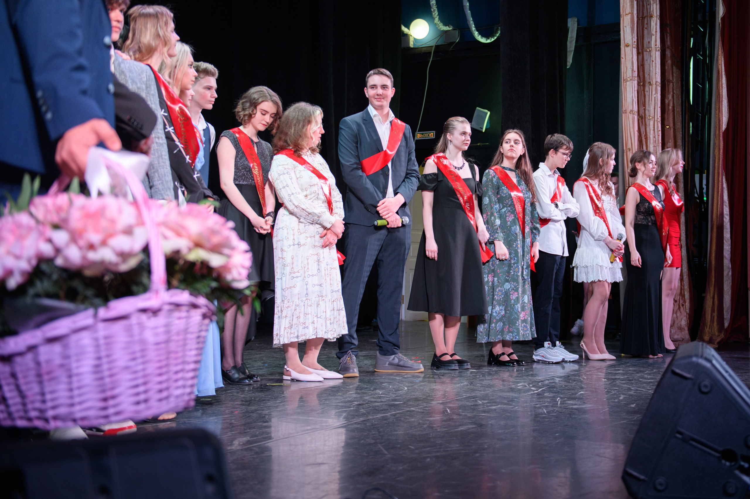 Фотосъёмка торжественного вечера выпускников. Организация и проведение фотосъемок в Санкт-Петербурге. Фотограф Смирягин Илья