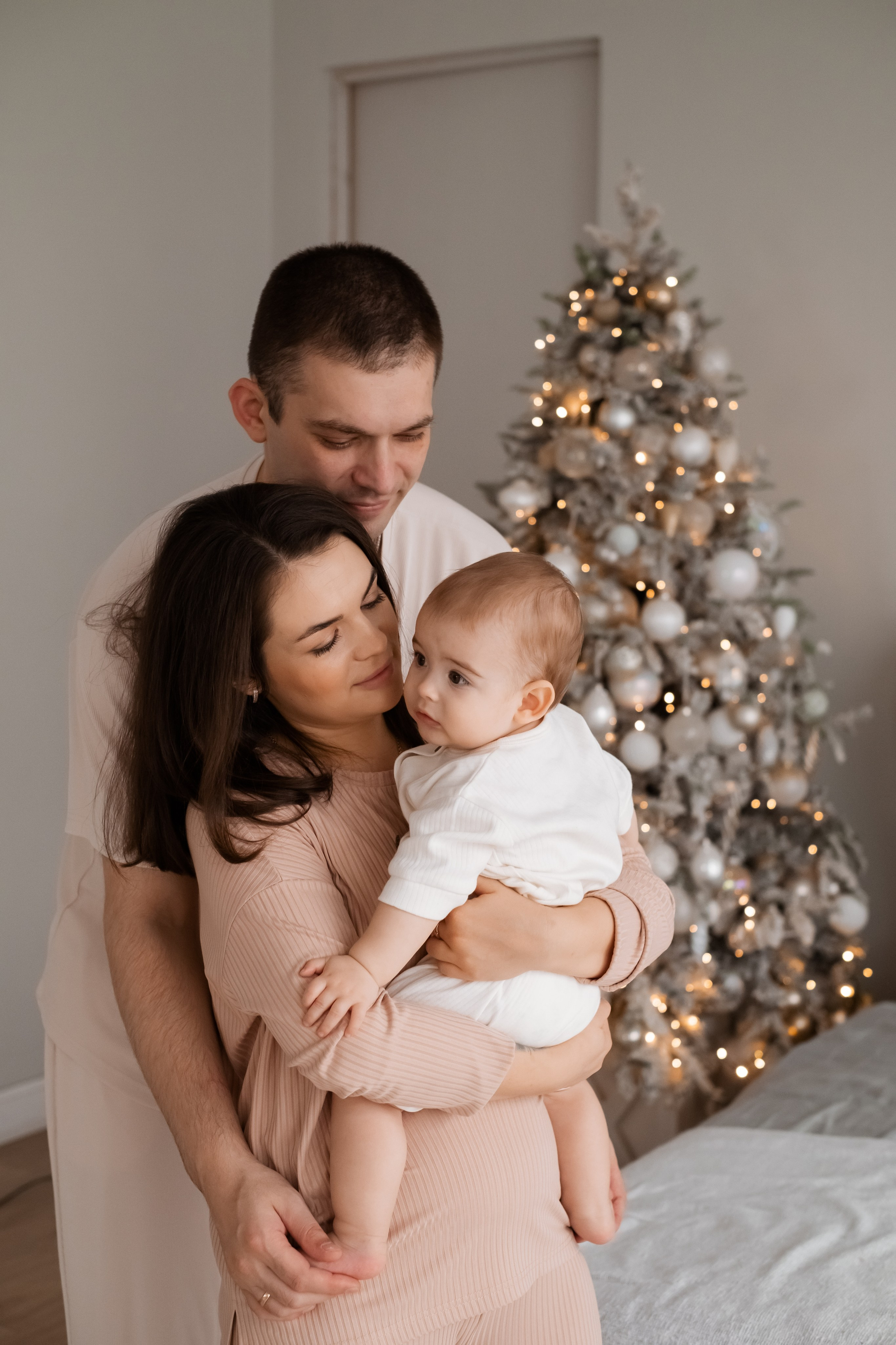 Семейная новогодняя фотосессия. Семейный и детский фотограф в Мелитополе /Наталья Зацеркляная