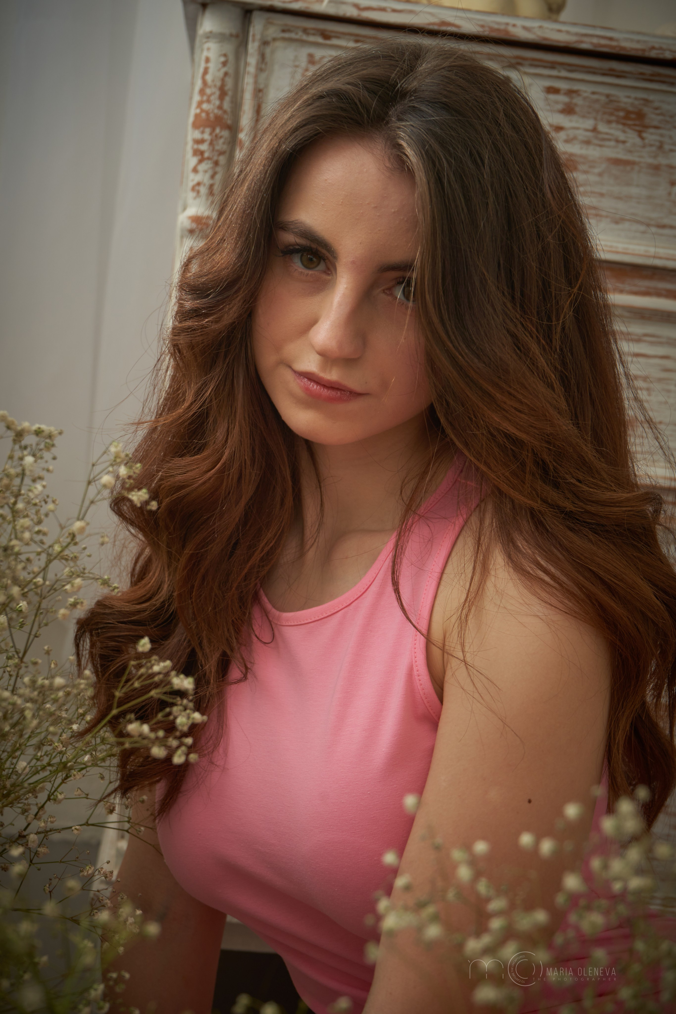 Настя в цветах. Фотограф Мария Оленева