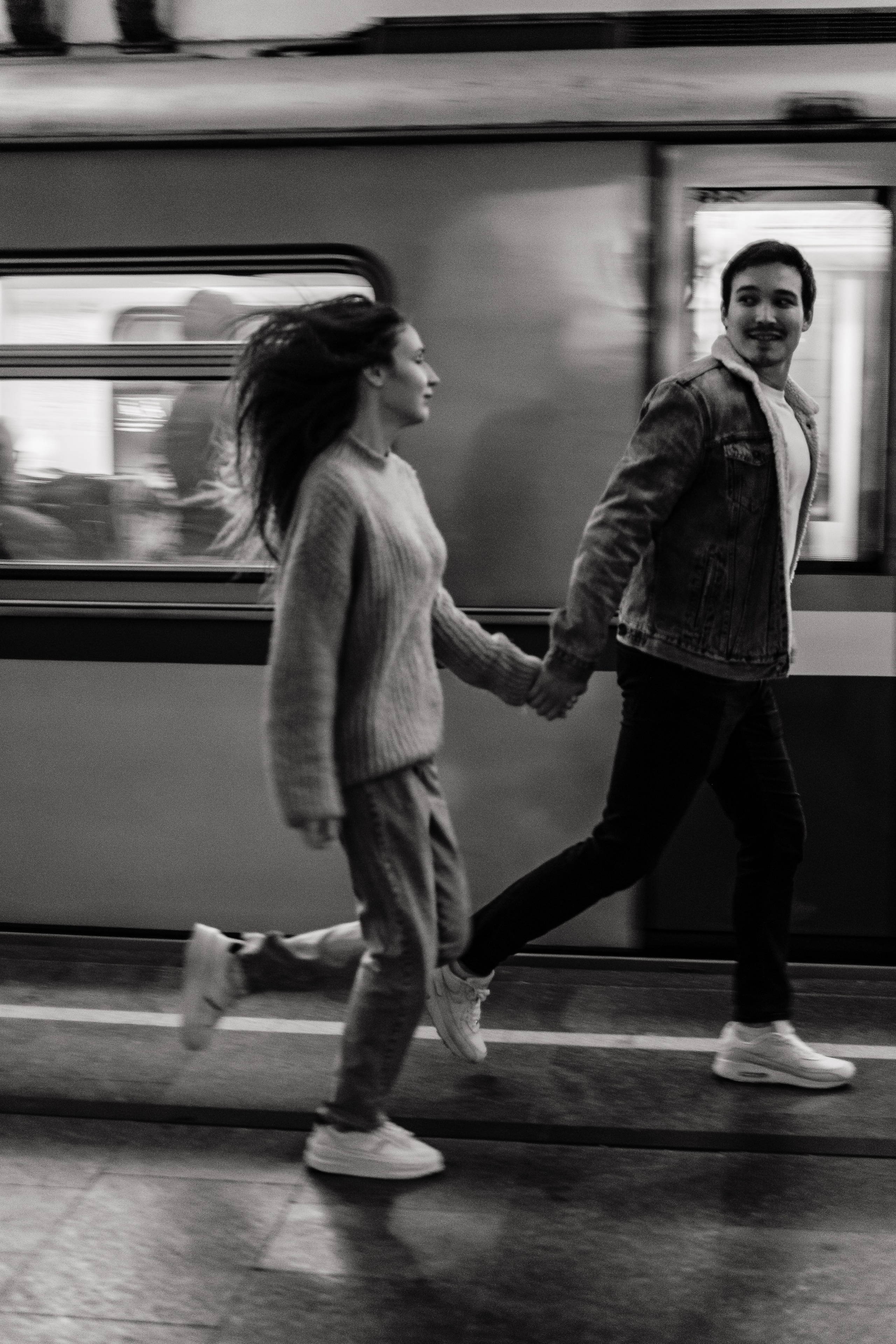 Любовь в ритме метро. Photographer Victoria Slavnova