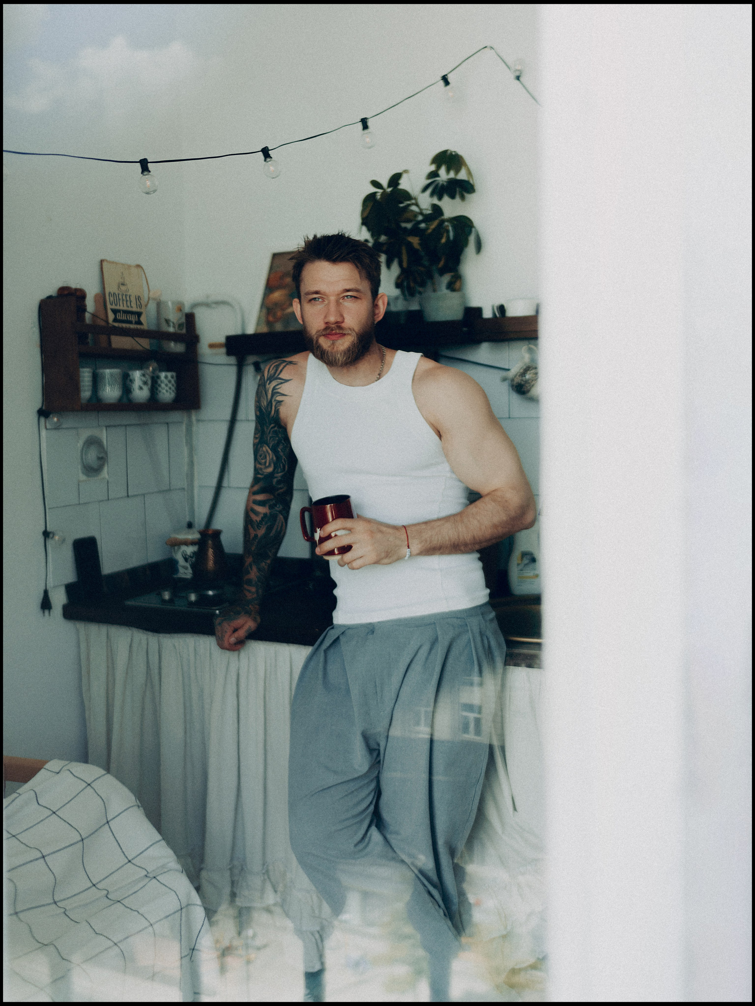 Мужская портретная фотосъёмка в студии