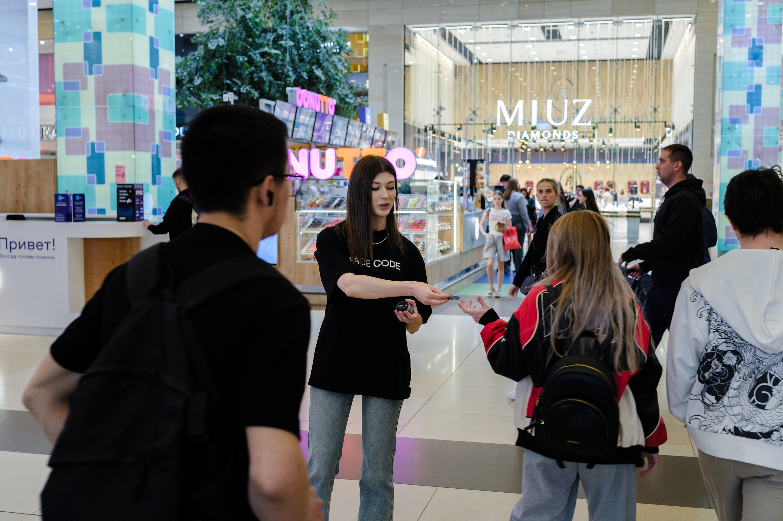 Открытие FACECODE. Репортажный и портретный фотограф в Москве Илья Спиридонов