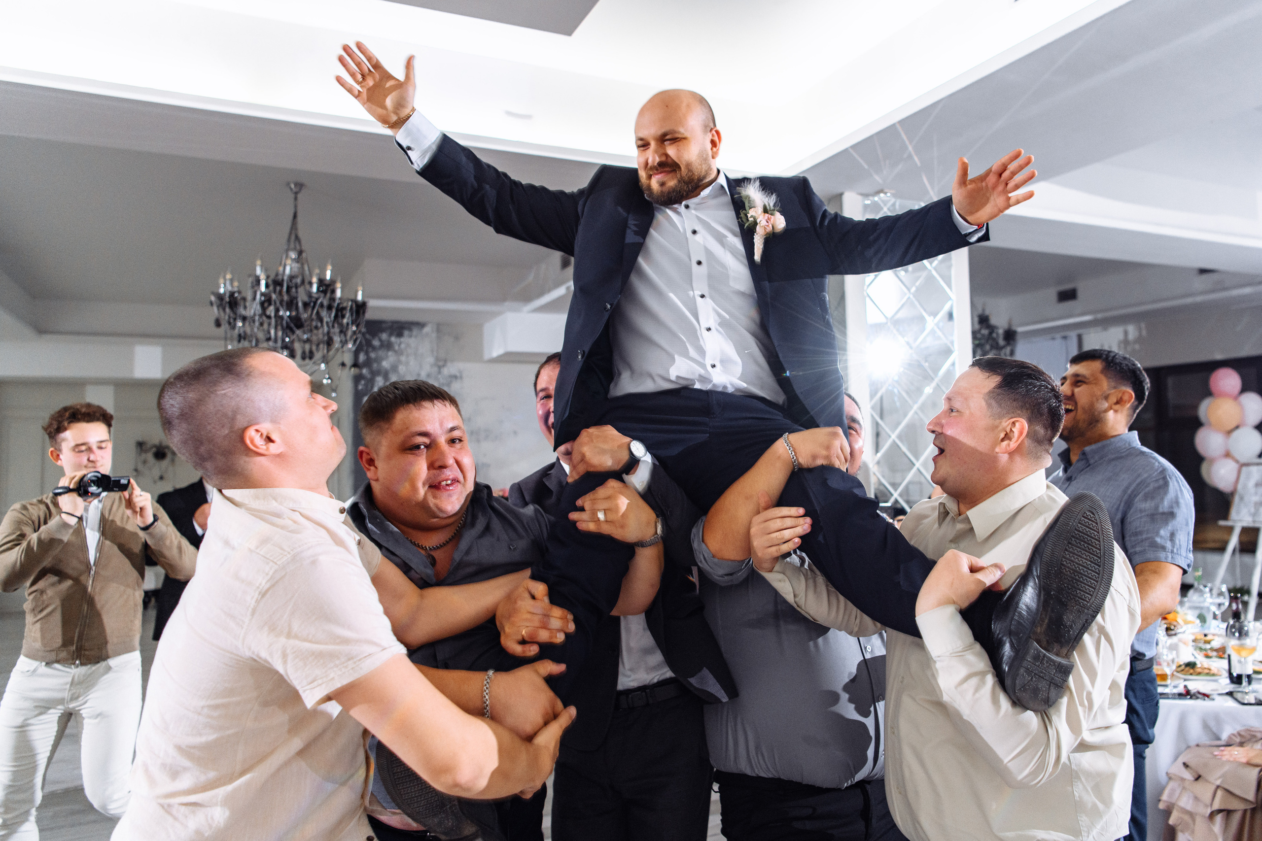 Свадебная фотосессия и банкет в ресторане Скрудж, Президент отель. Свадебный и семейный фотограф в Уфе | Винс Константин | Фотопроекты