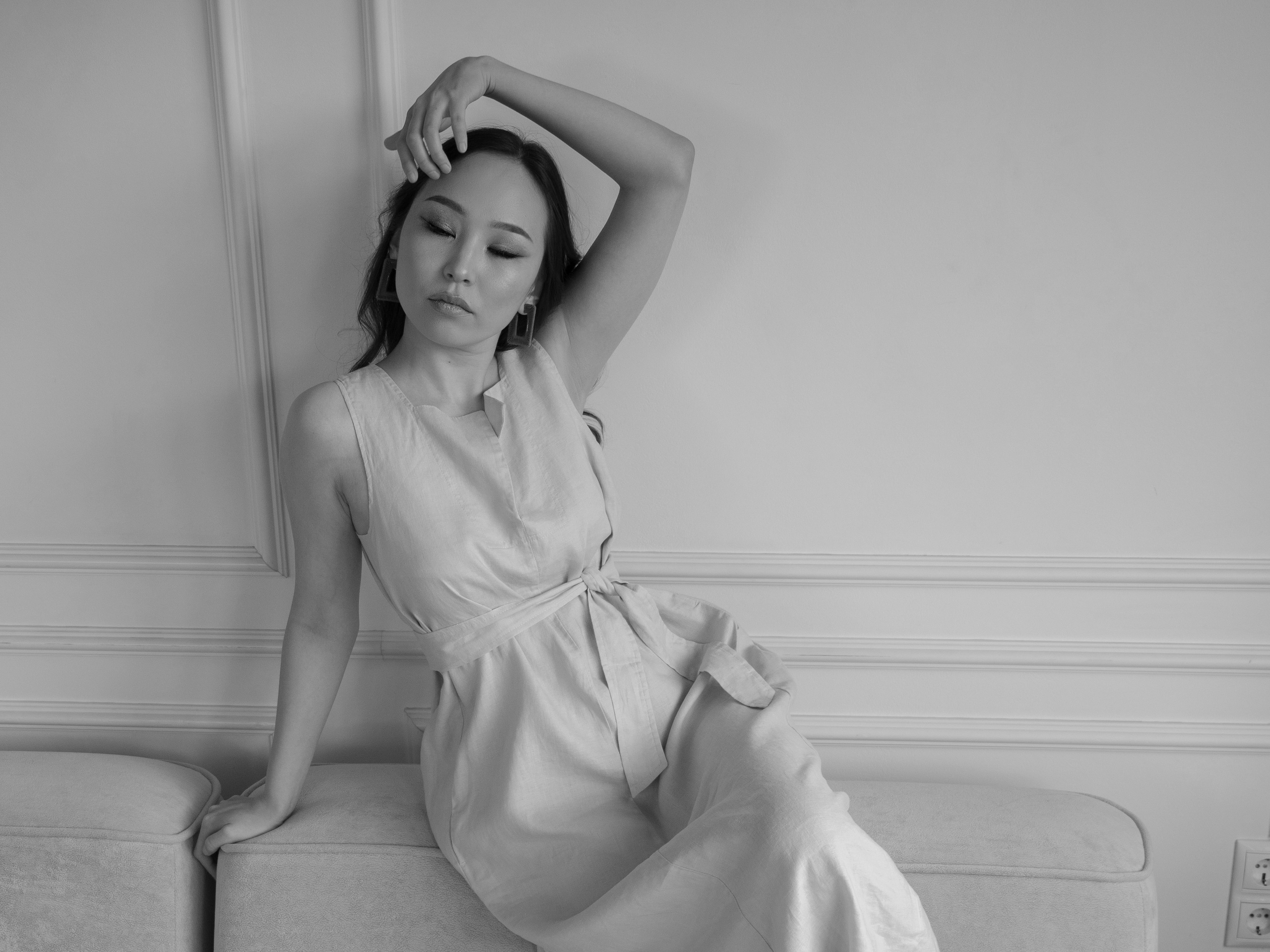 Женский портрет в студии. Семейный видеограф и фотограф