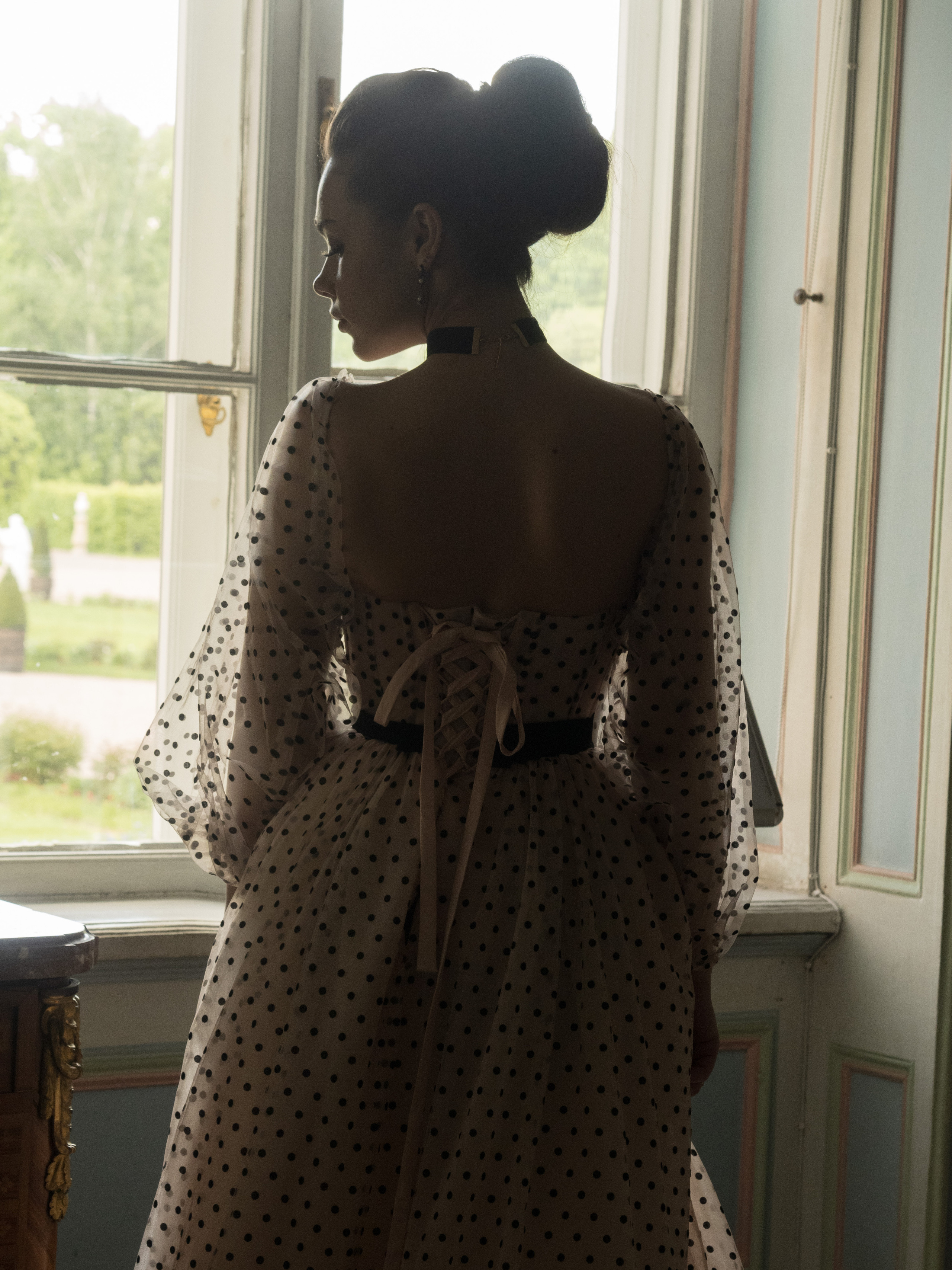 Женский портрет на природе. Семейный видеограф и фотограф