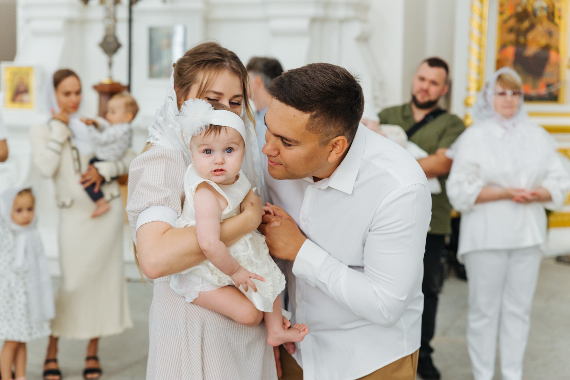 Смольный собор крещение сколько стоит, где провести крещение спб, душевный батюшка смольный собор, цена крестин, где покреститься взрослому