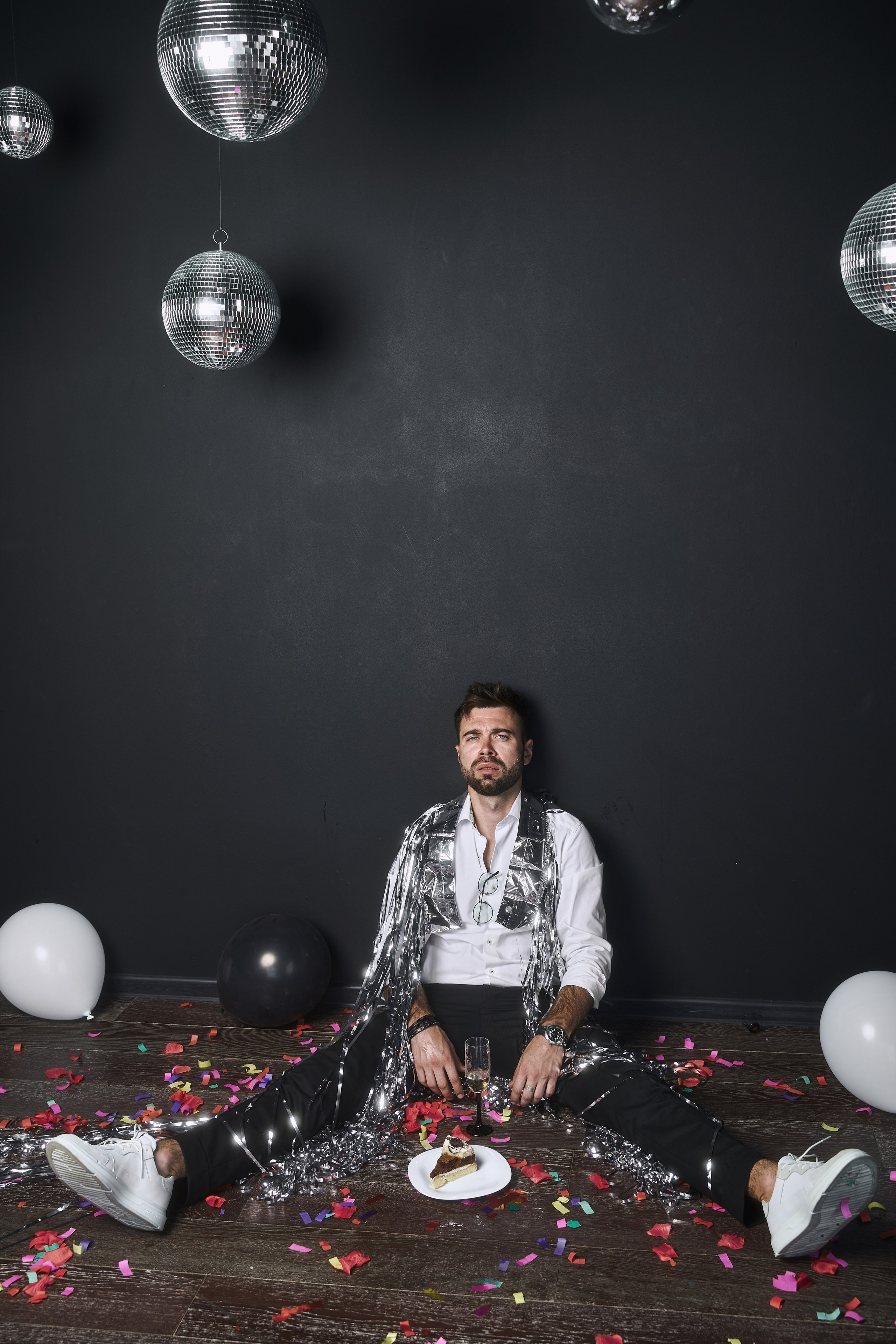 Павел — ведущий. Главная