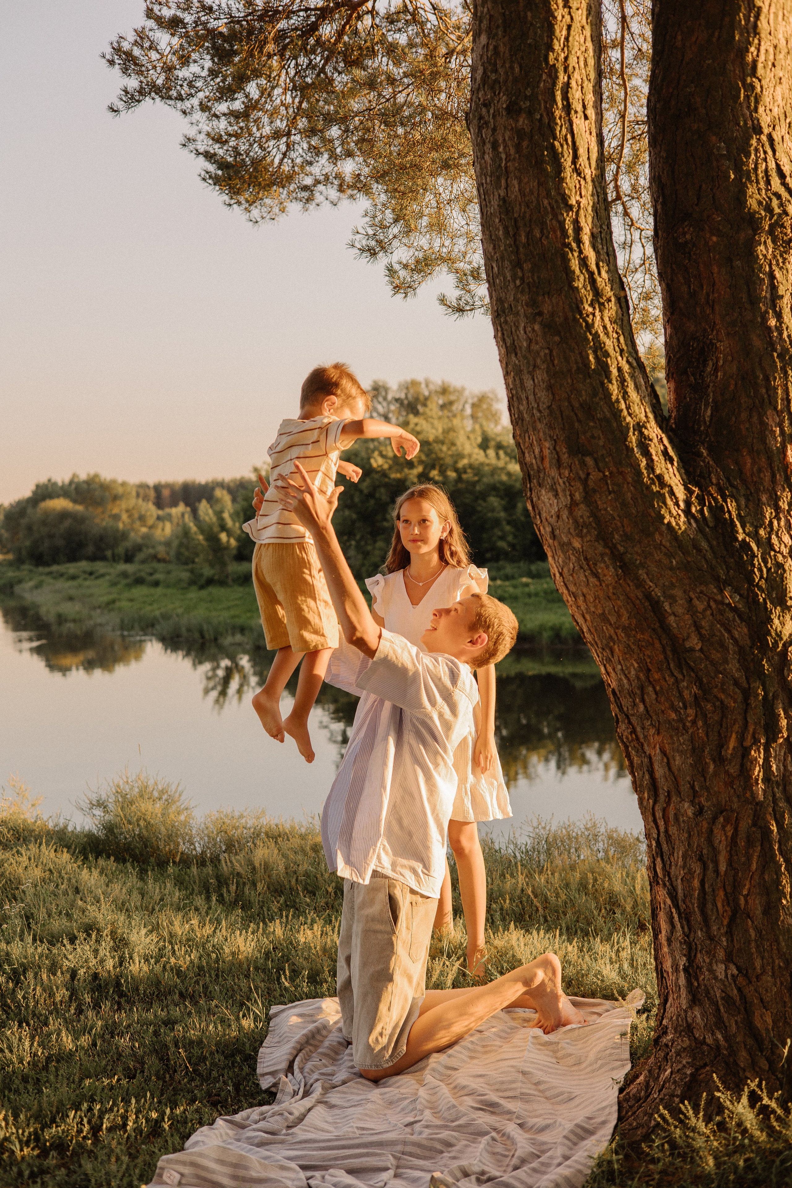 Наргиза, Давид, Диана и Демьян. Семейный фотограф Александра Тарасова