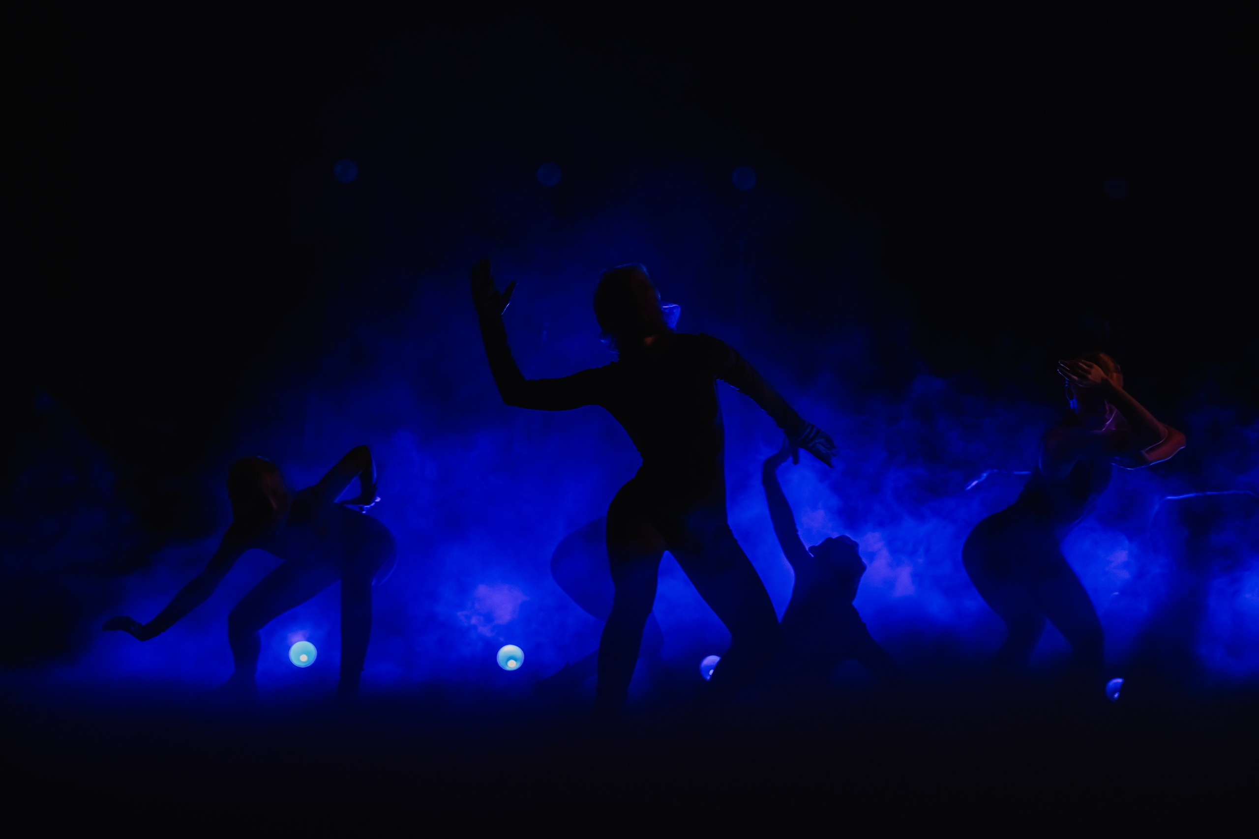 Танцевальное шоу «Ароматы. Перерождение». Художник по свету Максим Сергачев