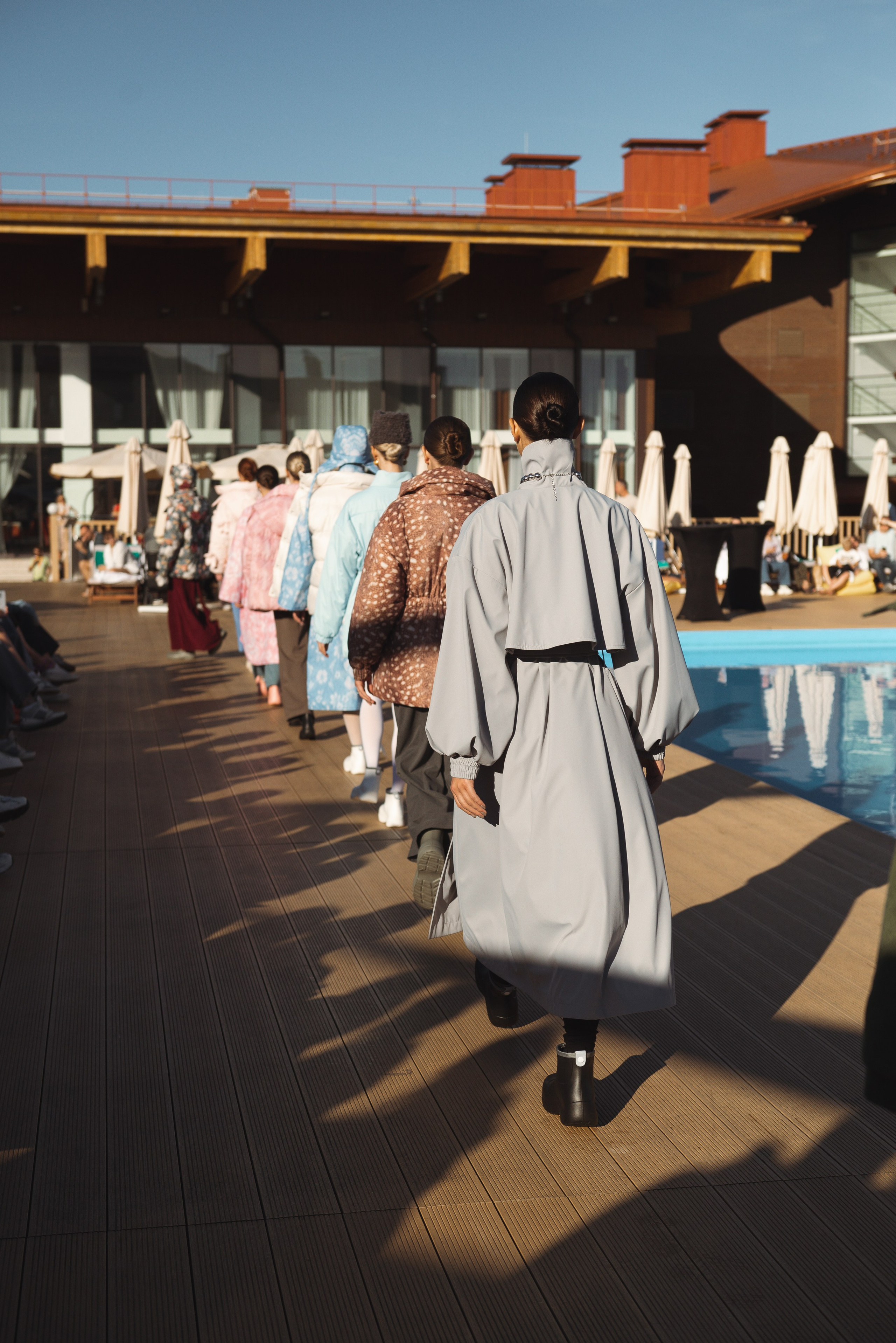 Фестиваль «Широта» и показ в «Азимут» Переславль-Залесский. Фотограф Москва Настя Профотовна. Репортажные, свадебные и контент фотосессии