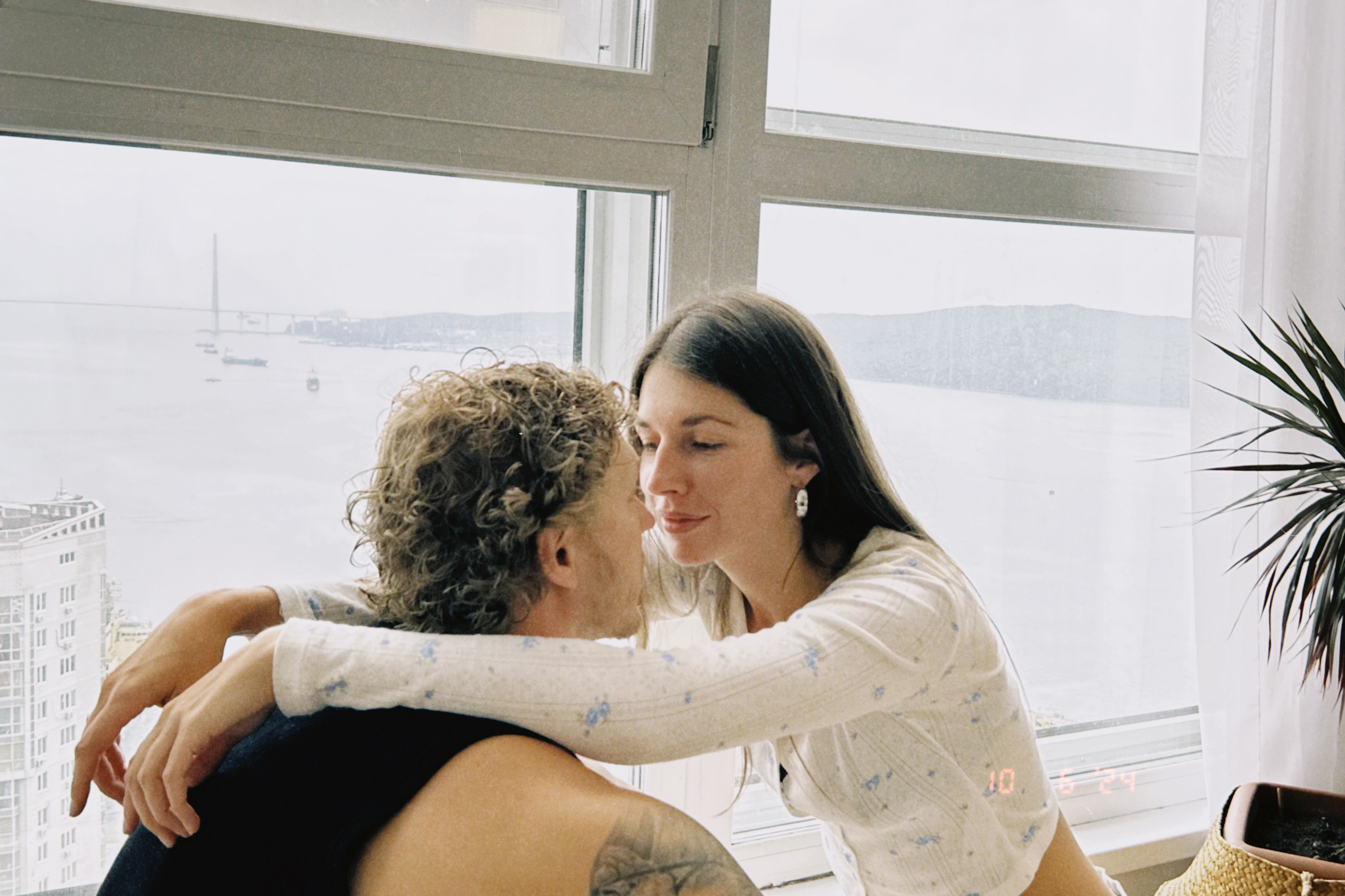 Домашняя репортажная фотоссесия. Портретный, свадебный, репортажный фотограф во Владивостоке Юлиана Джули Фокс