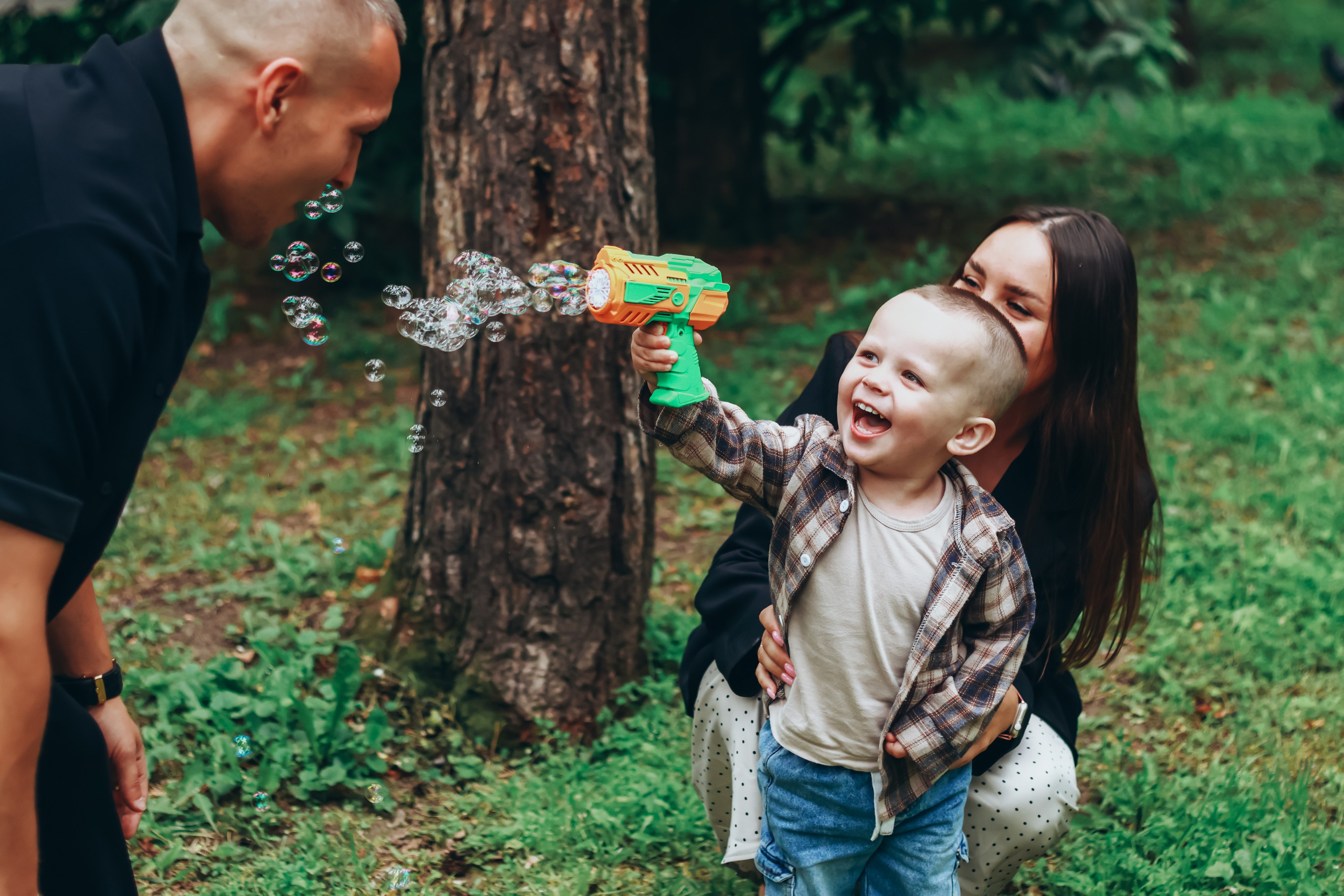 Семейная фотосессия в летнем парке, Екатеринбург. Фотограф в Екатеринбурге Пойгина Елена
