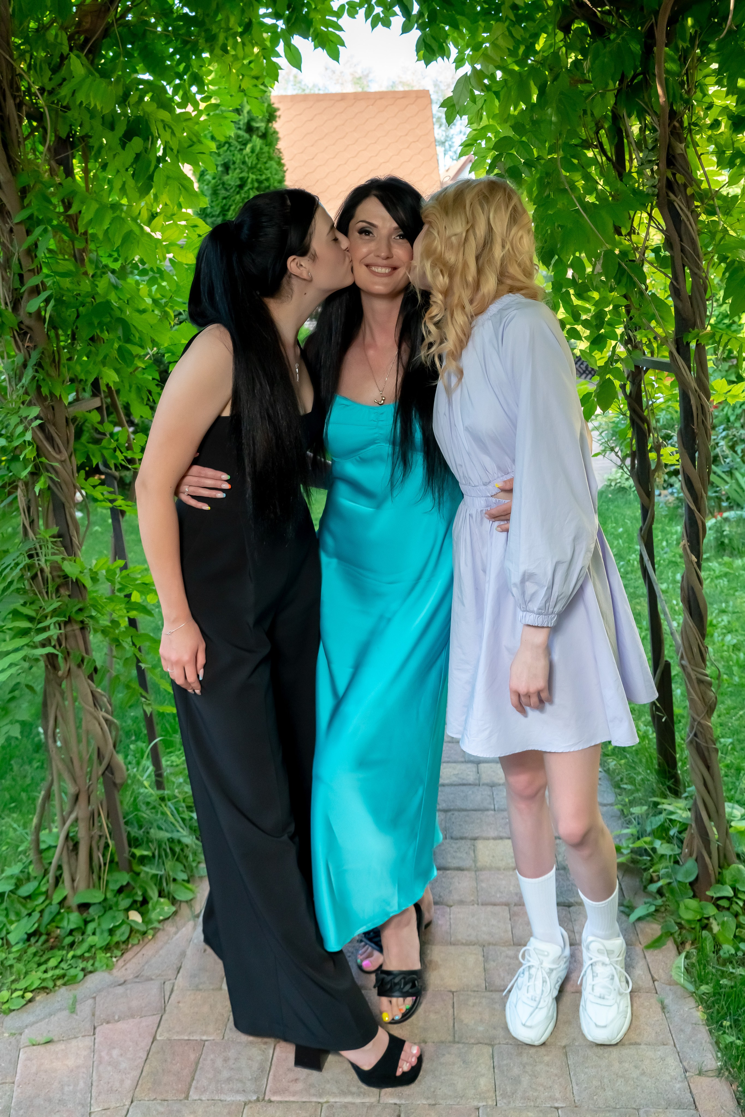 День Рожденья. Max Matvich and Victoria Basova are professionals in their field