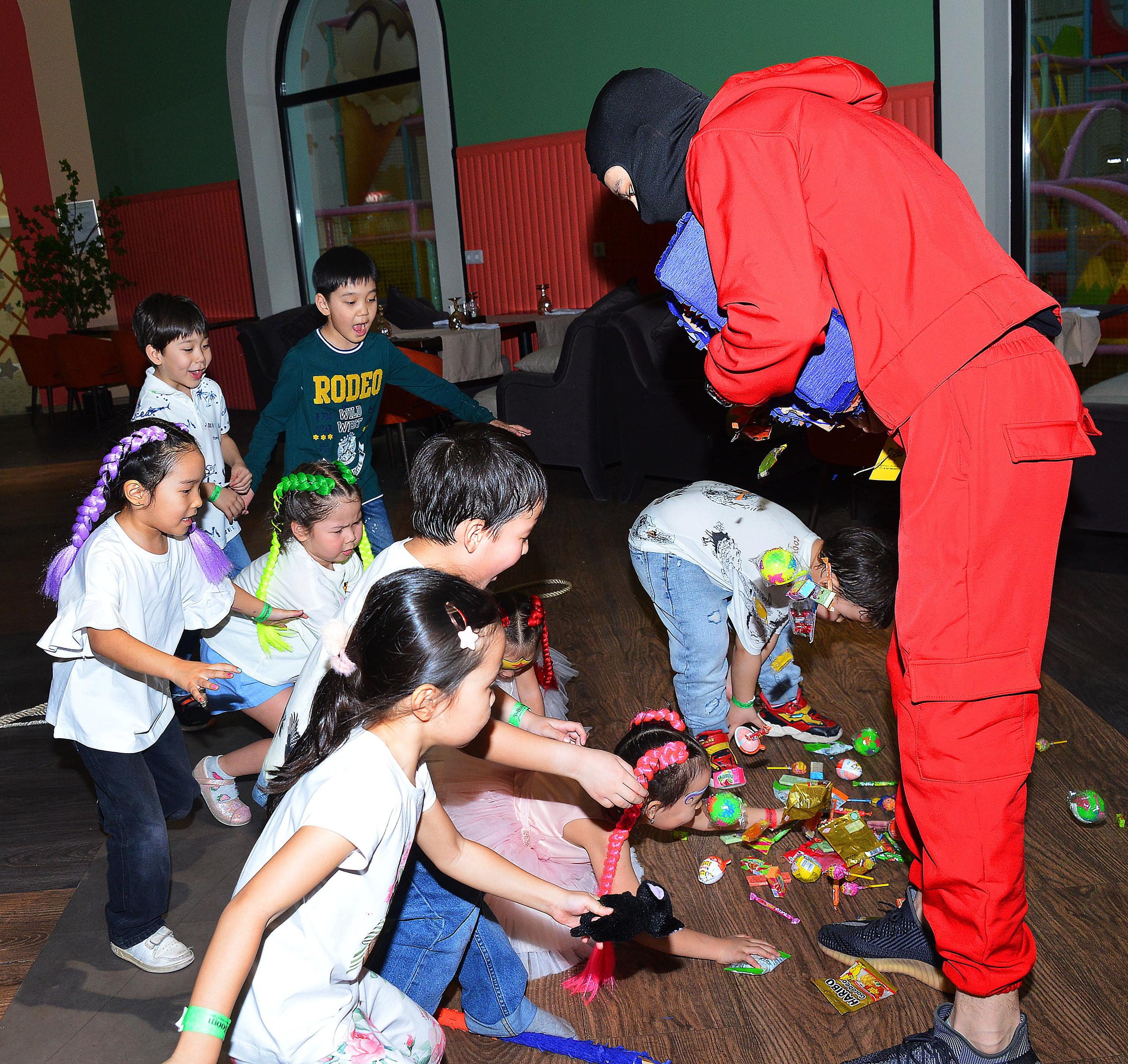 Дети-6 (Айлин-8 лет). Фотосъёмка. Фотограф Сергей Авдеев-семейный и детский фотограф в Алматы