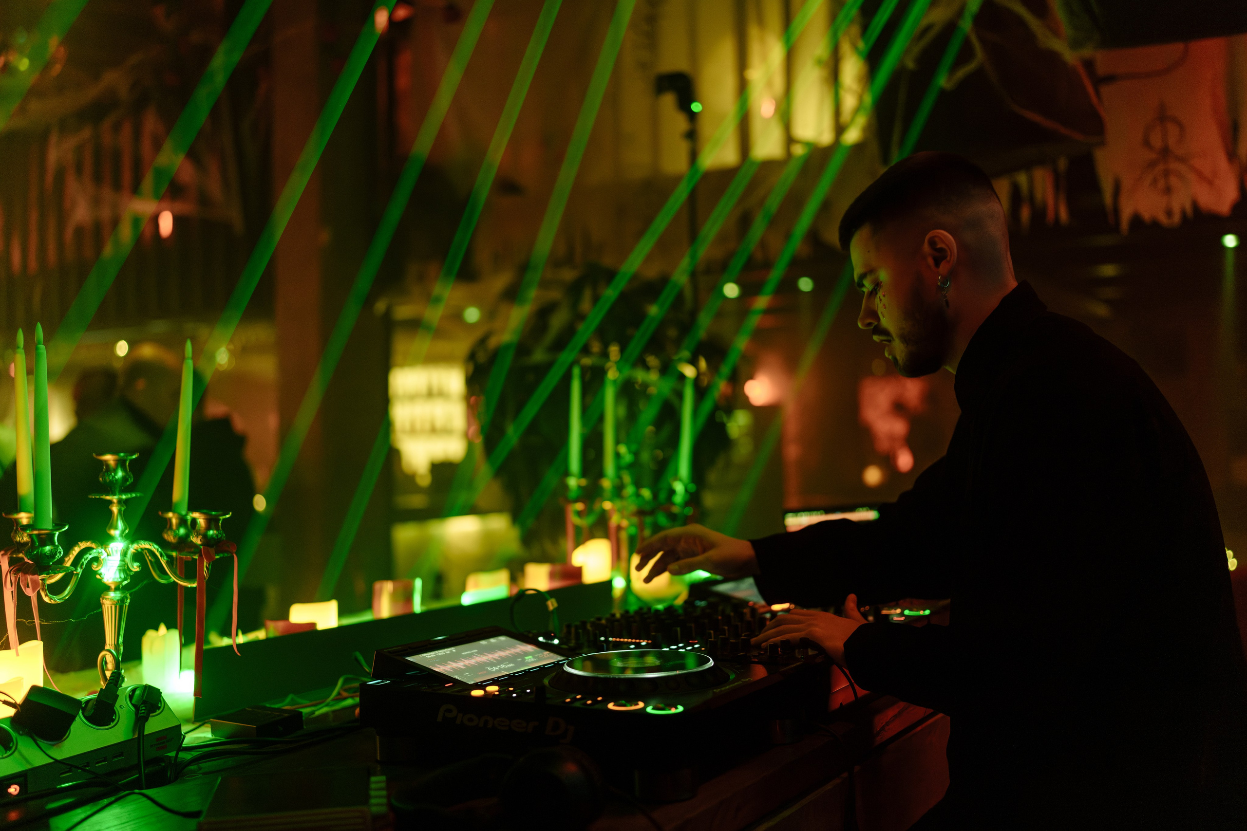 Фотограф на вечеринку с инфлюенсерами. Репортажный фотограф Москва Сергей Дружинин