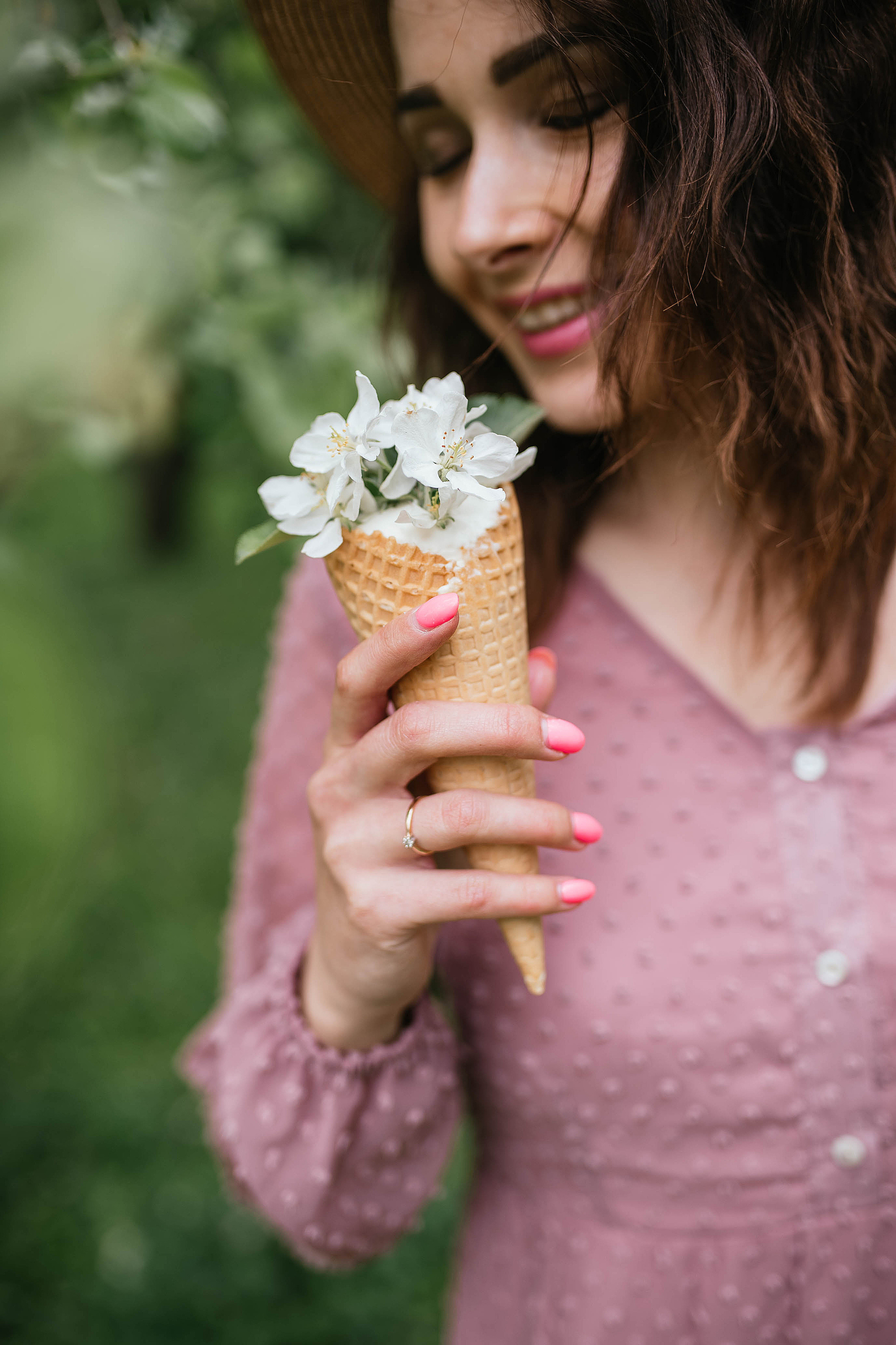 Съемки в цветущих садах. Свадебный, семейный фотограф в Рязани Лена Брант