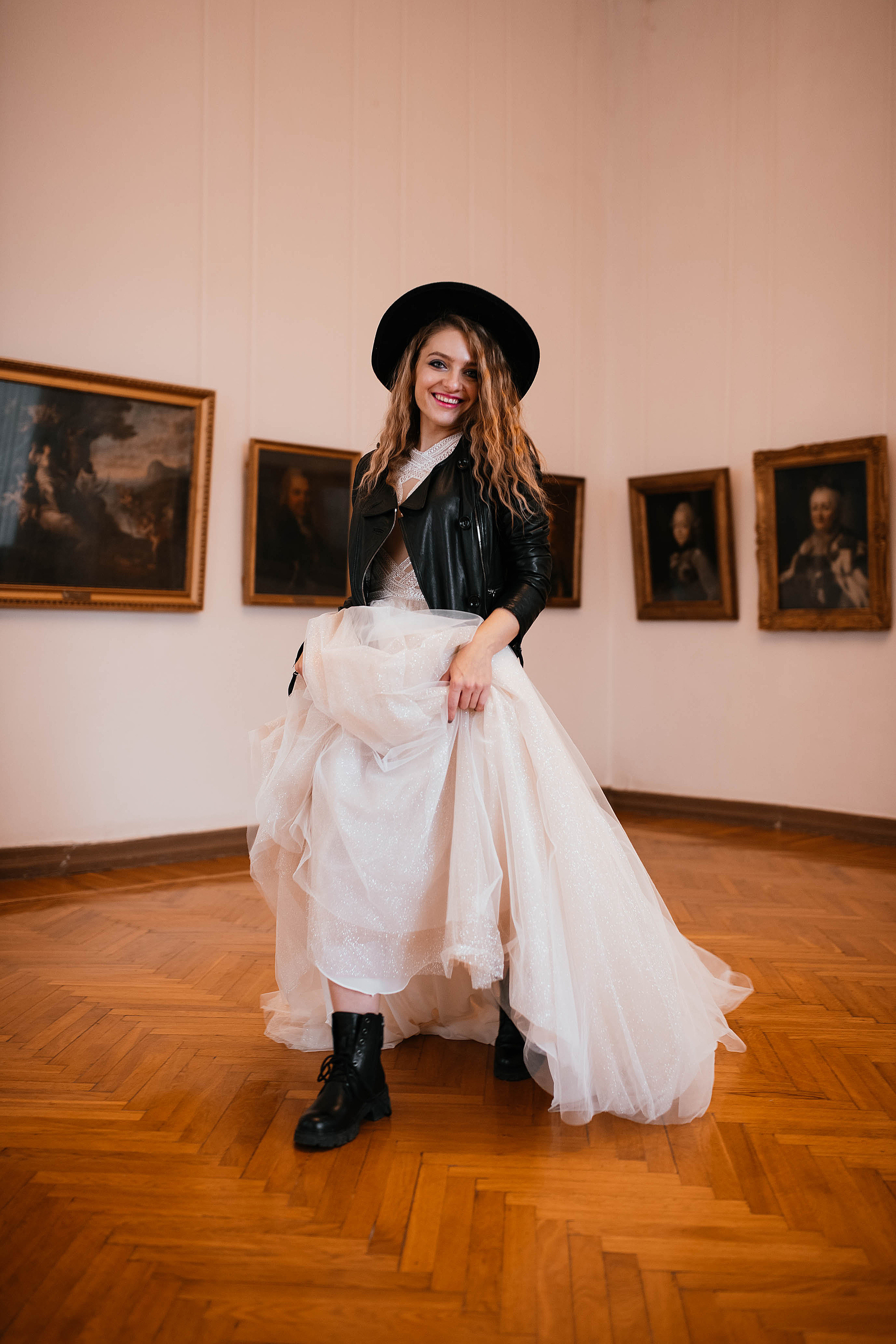 Таня. Художественный музей. Свадебный, семейный фотограф в Рязани Лена Брант