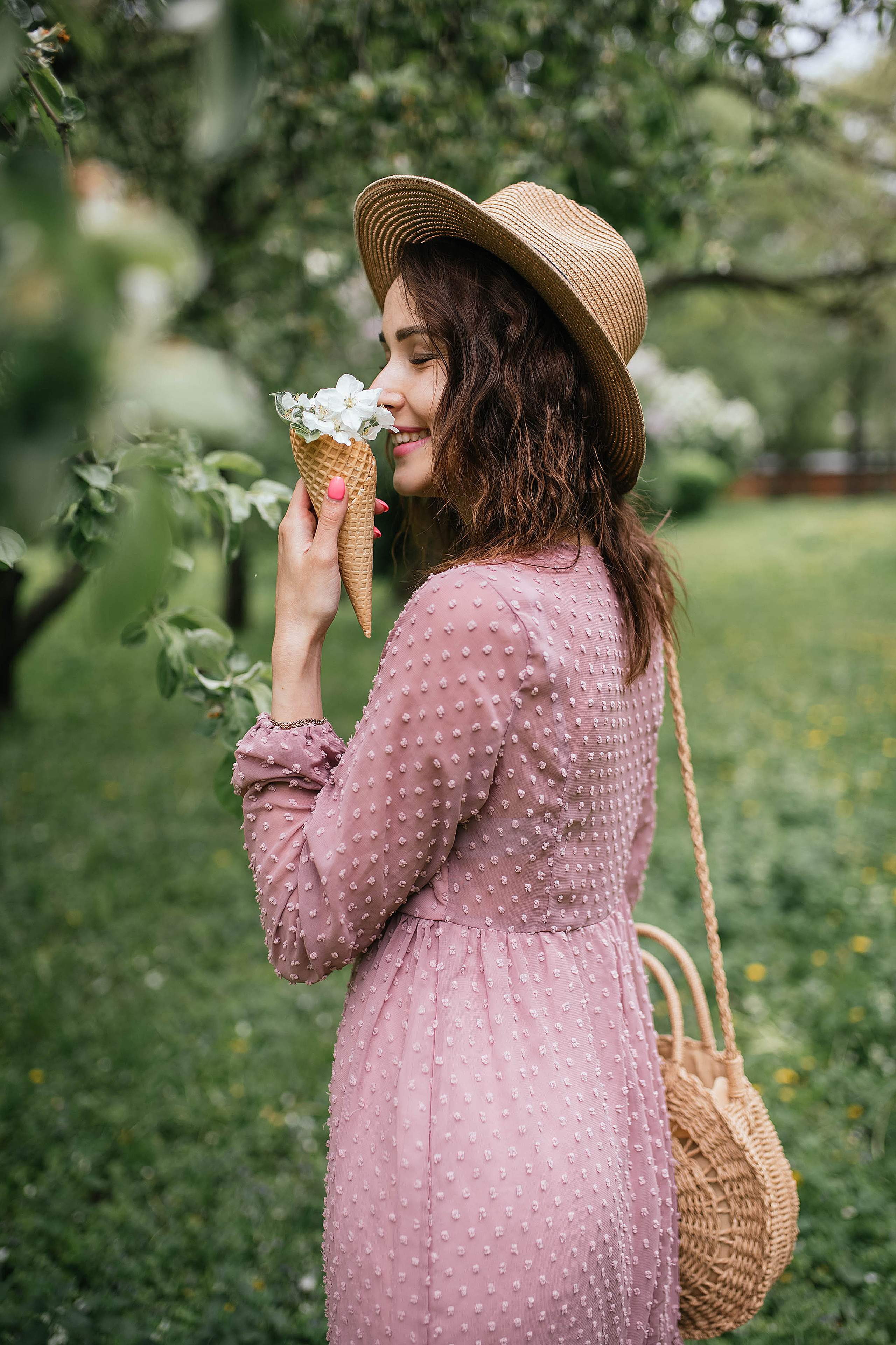 Съемки в цветущих садах. Свадебный, семейный фотограф в Рязани Лена Брант