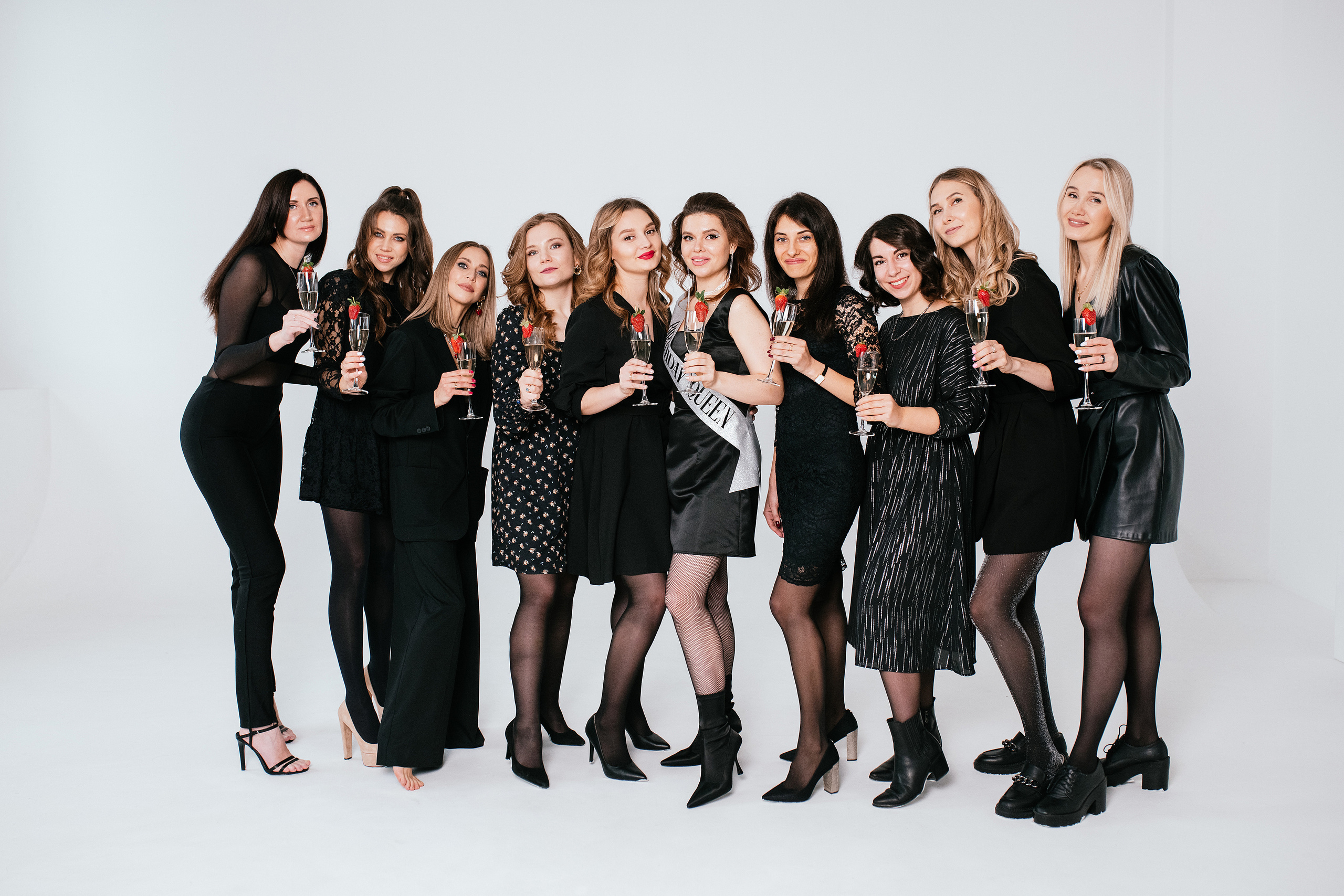 Девичник в студии LINZA. Свадебный, семейный фотограф в Рязани Лена Брант