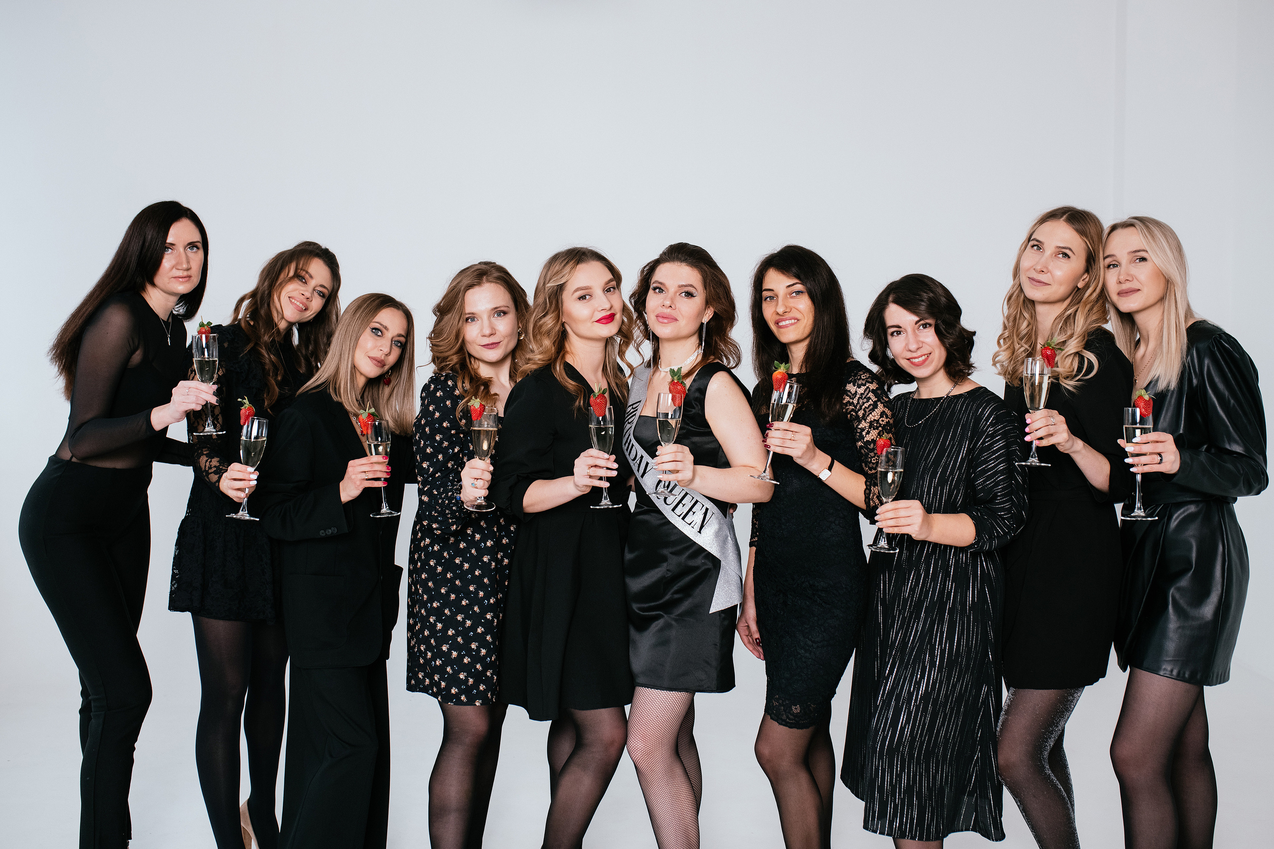 Девичник в студии LINZA. Свадебный, семейный фотограф в Рязани Лена Брант