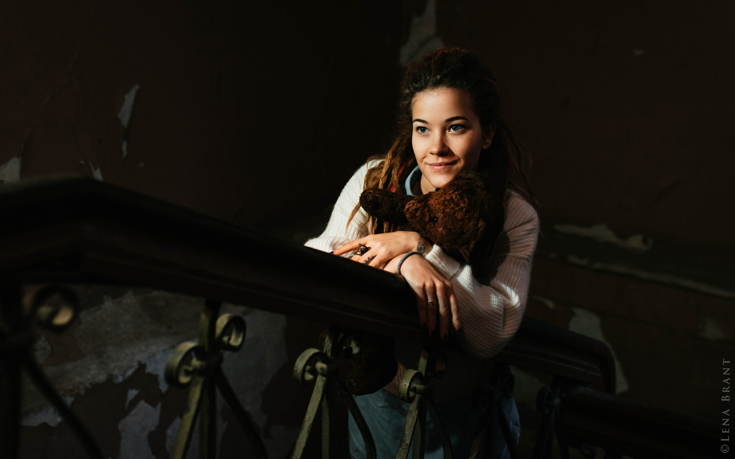 На чердаке. Свадебный, семейный фотограф в Рязани Лена Брант