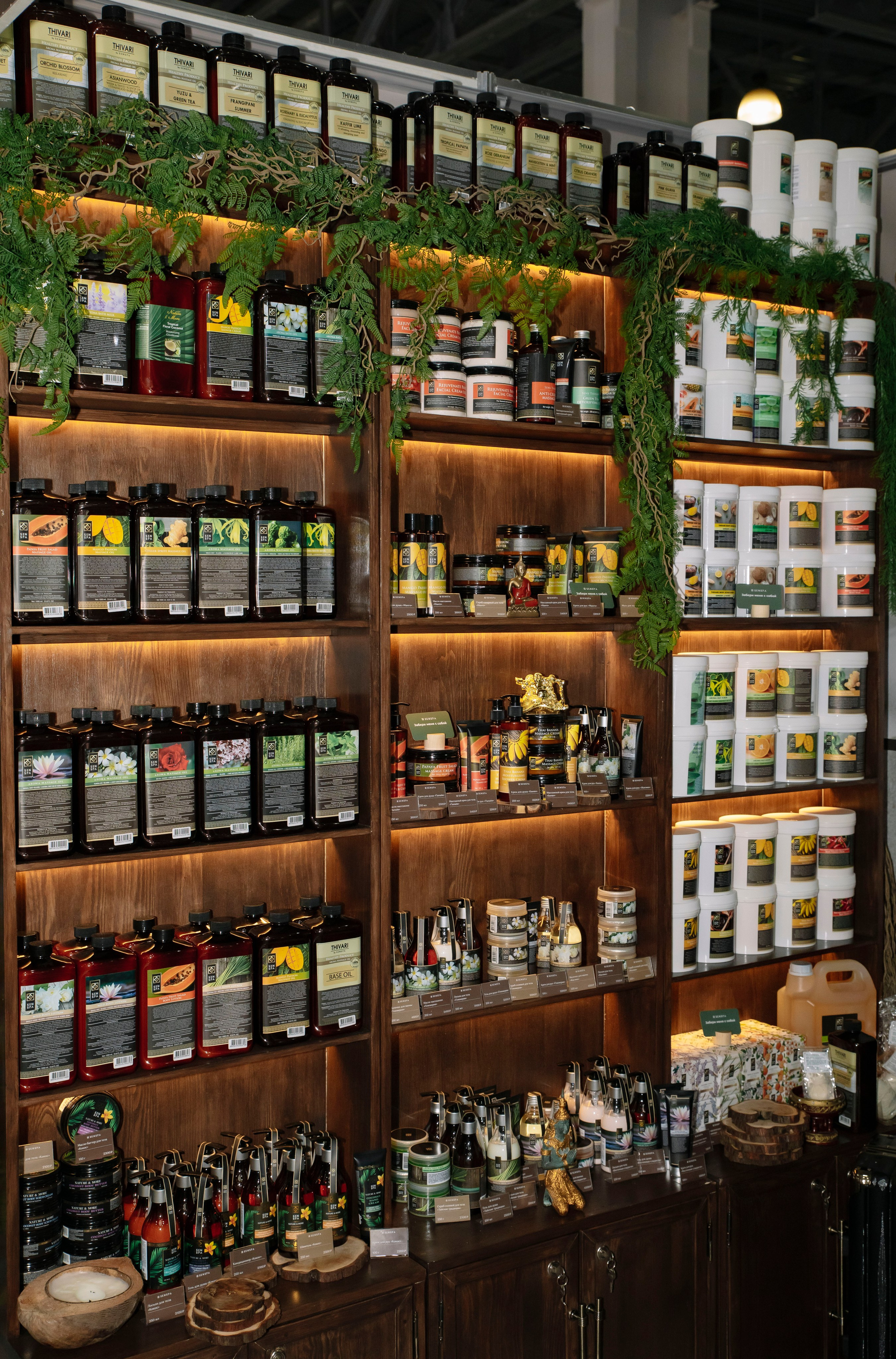 Выставка BEAUNITY by InterCHARM 2026. Профессиональный фотограф в Москве | Заказать фотосессию и съемку