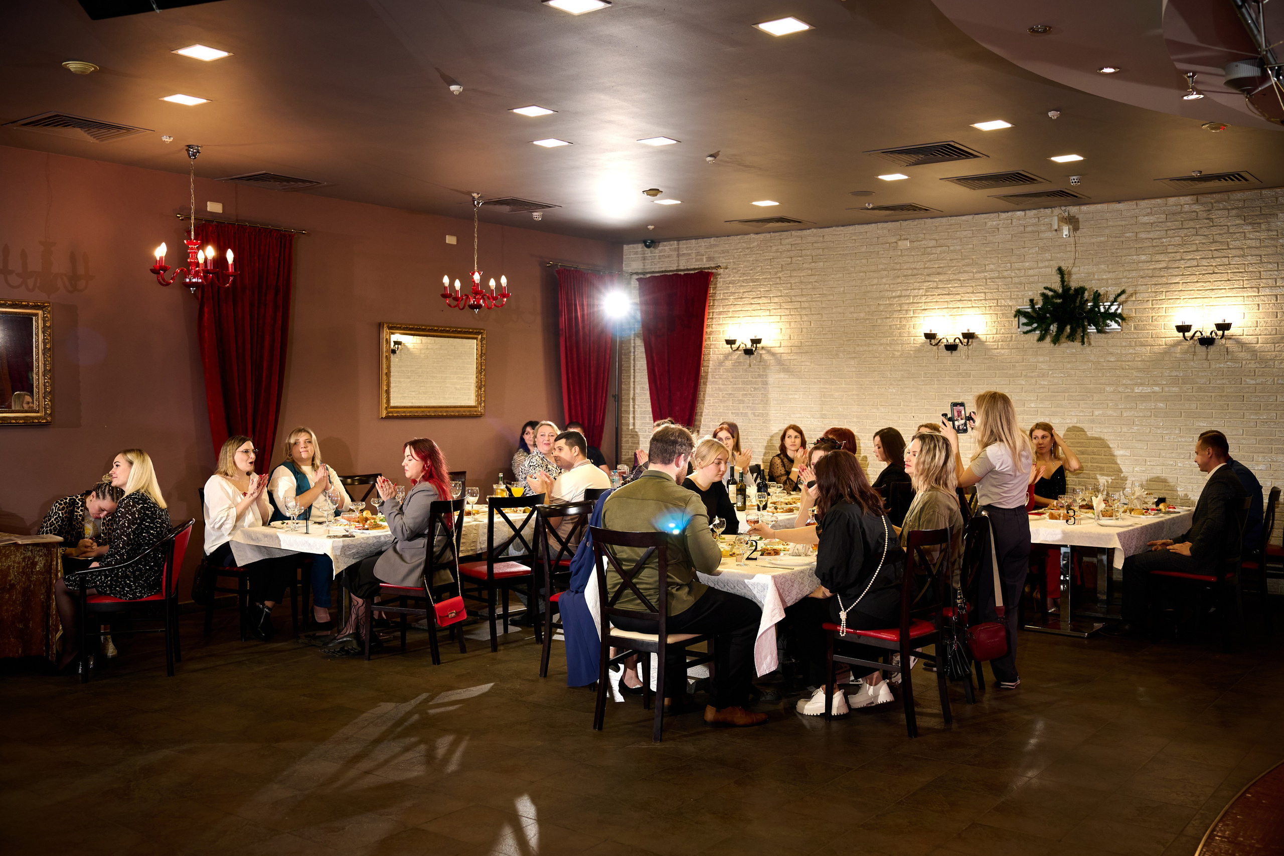 Фотосъемка мероприятия, банкета, торжества. Профессиональный фотограф Старый Оскол, Губкин — свадьба, венчание, крещение, юбилей и день рождения