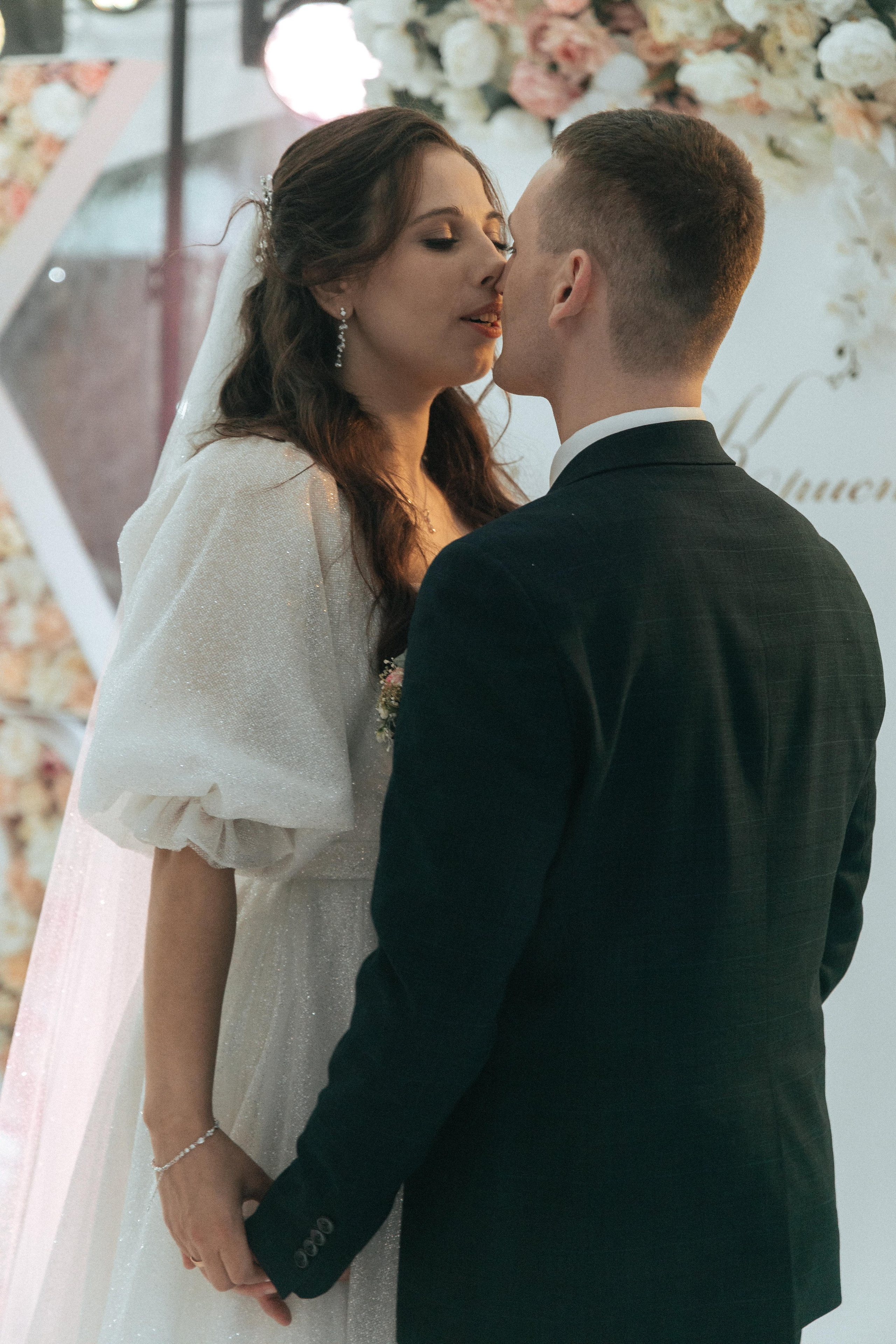 Дерзко и со вкусом. Артём Бачурин — свадебный фотограф Воронеж