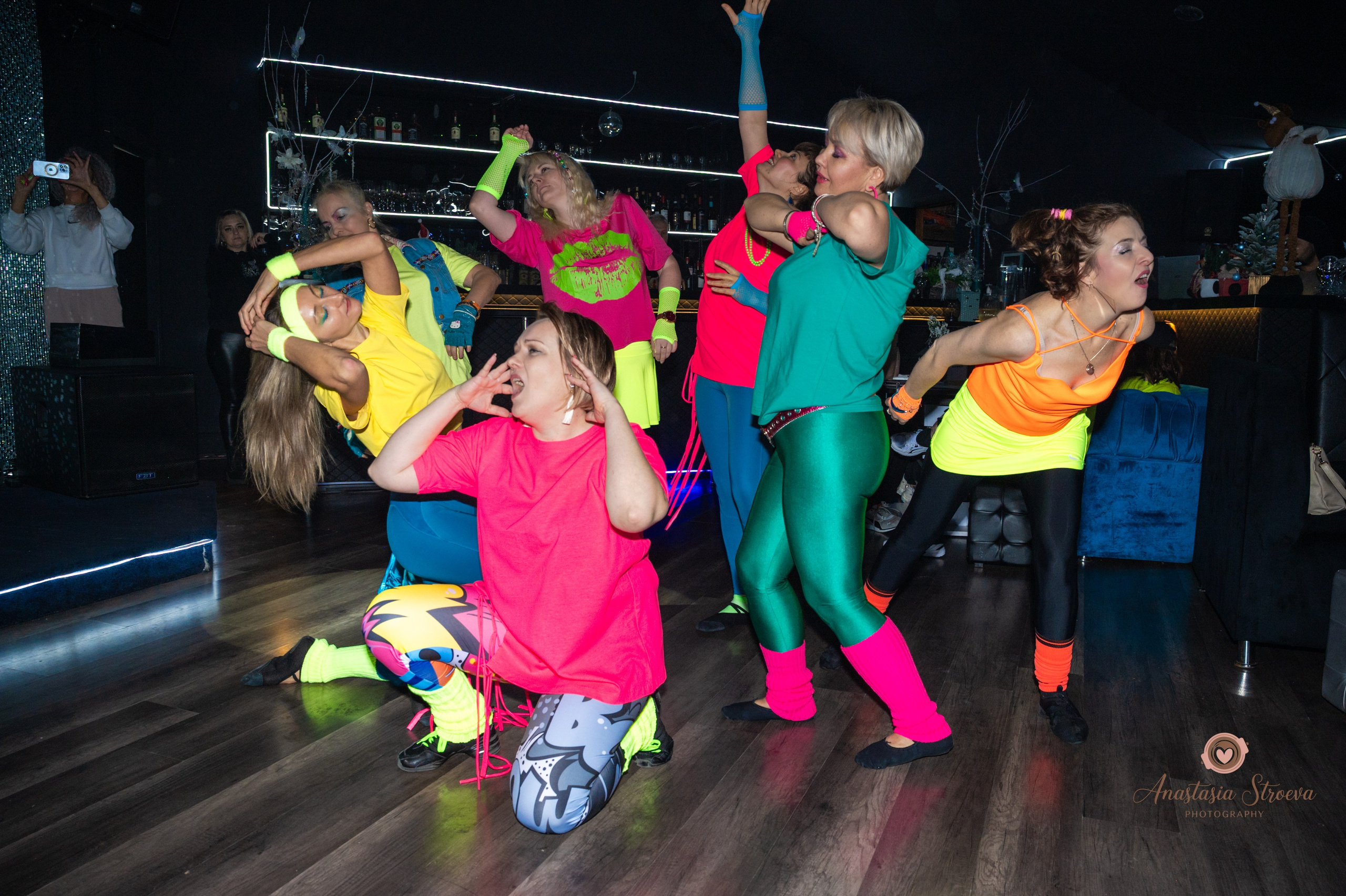 Танцевальное путешествие в 90е. Семейный и детский фотограф в Королеве, Москве и Московской области Строева Анастасия