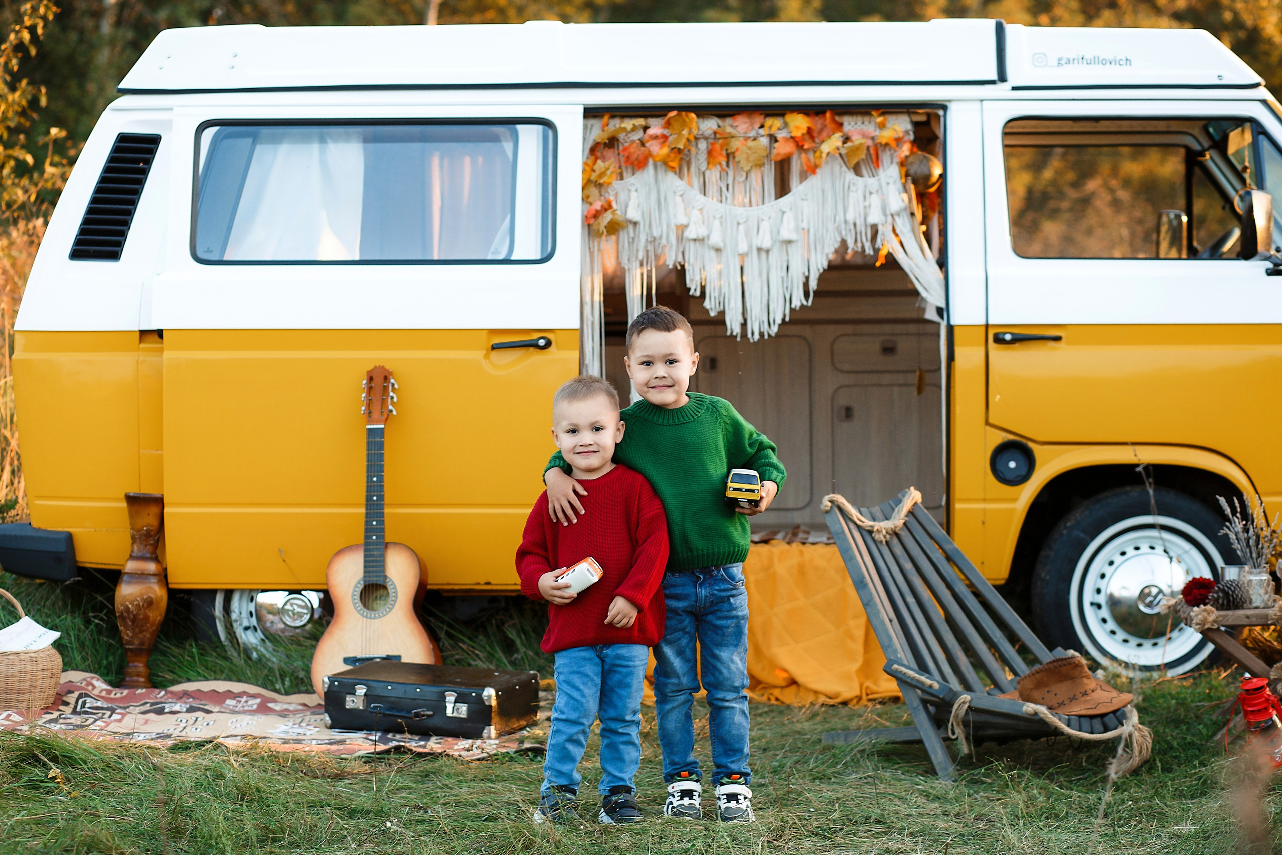 Желтый фургон. Семейный и детский фотограф в Стерлитамаке Разина Рахмангулова