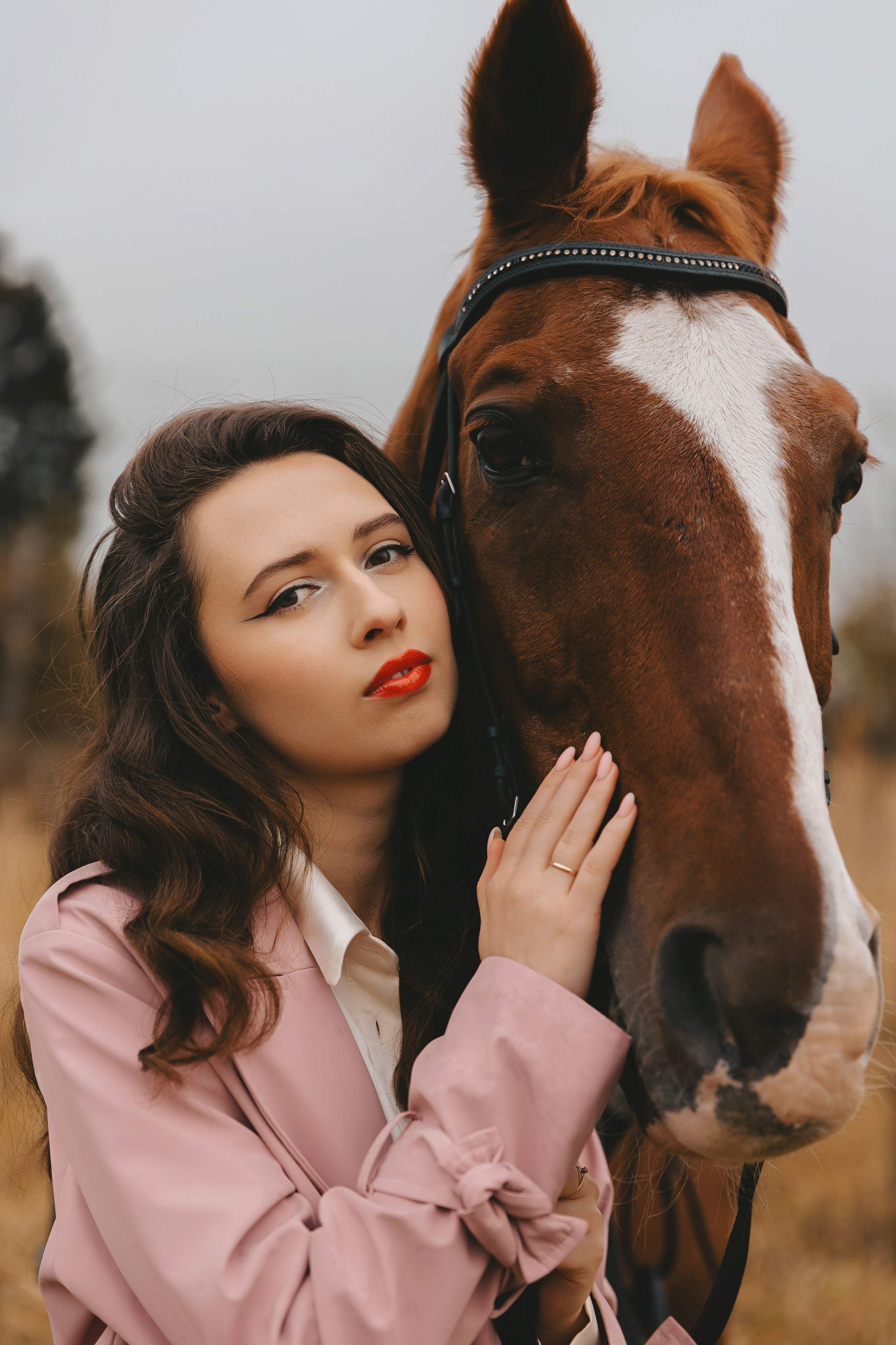 Женский портрет с лошадью. Семейный и женский фотограф в Москве Надежда Воробьева